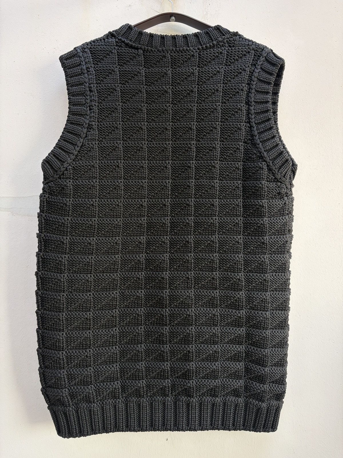 1017 ALYX 9SM 1017 ALYX 9SM Cable Knit Swaeter Vest Black Size US S / EU 44-46 / 1 - 5 Thumbnail