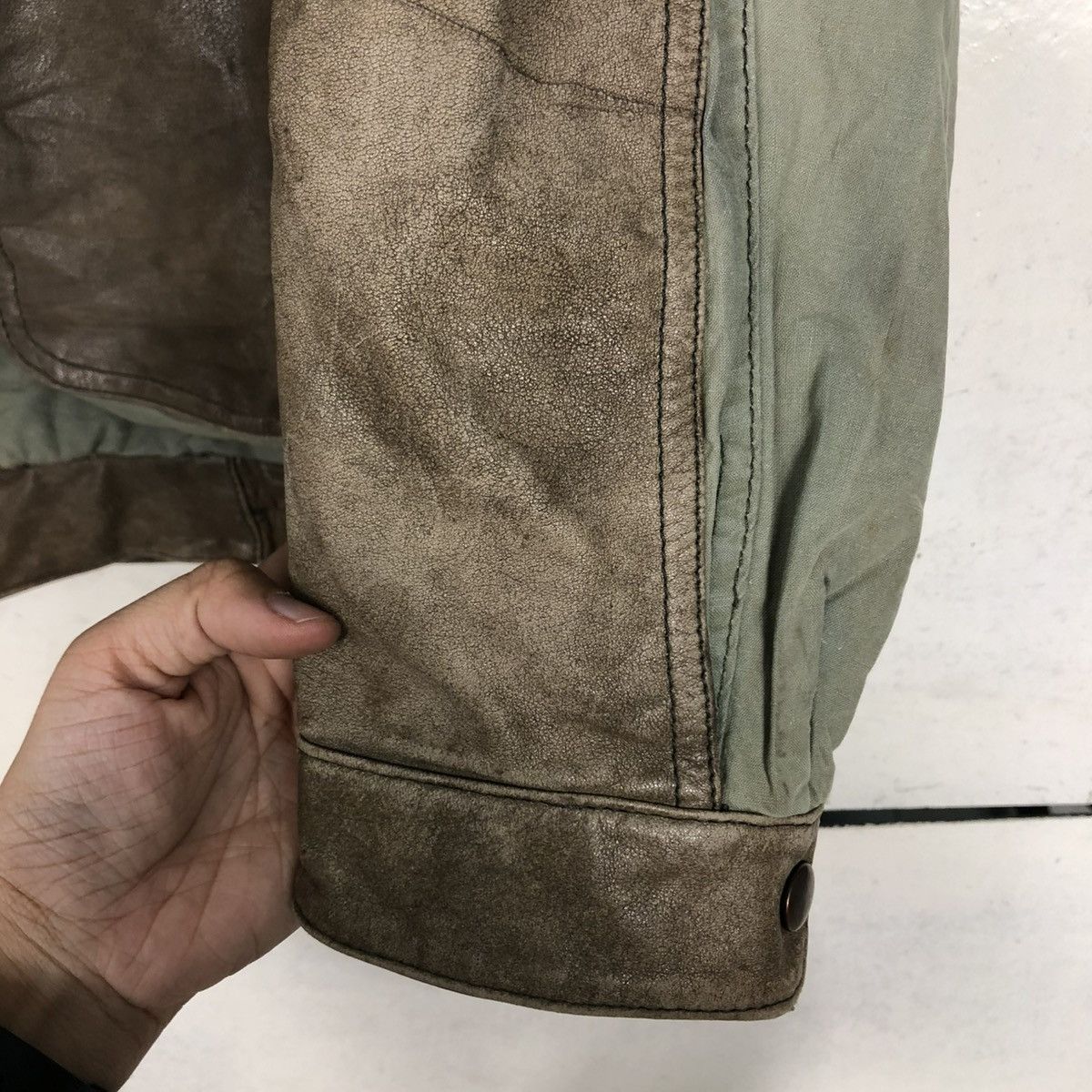 Japanese Brand 🔥VINTAGE BOMBER LEATHER JACKET JACKERS ISSEY MIYAKE Size US M / EU 48-50 / 2 - 16 Thumbnail
