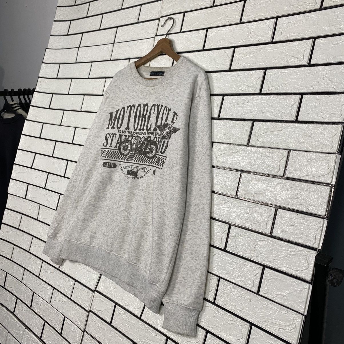 Japanese Brand Vintage Sweatshirt Motorcycle Born To Ride Big Logo Size US L / EU 52-54 / 3 - 3 Thumbnail