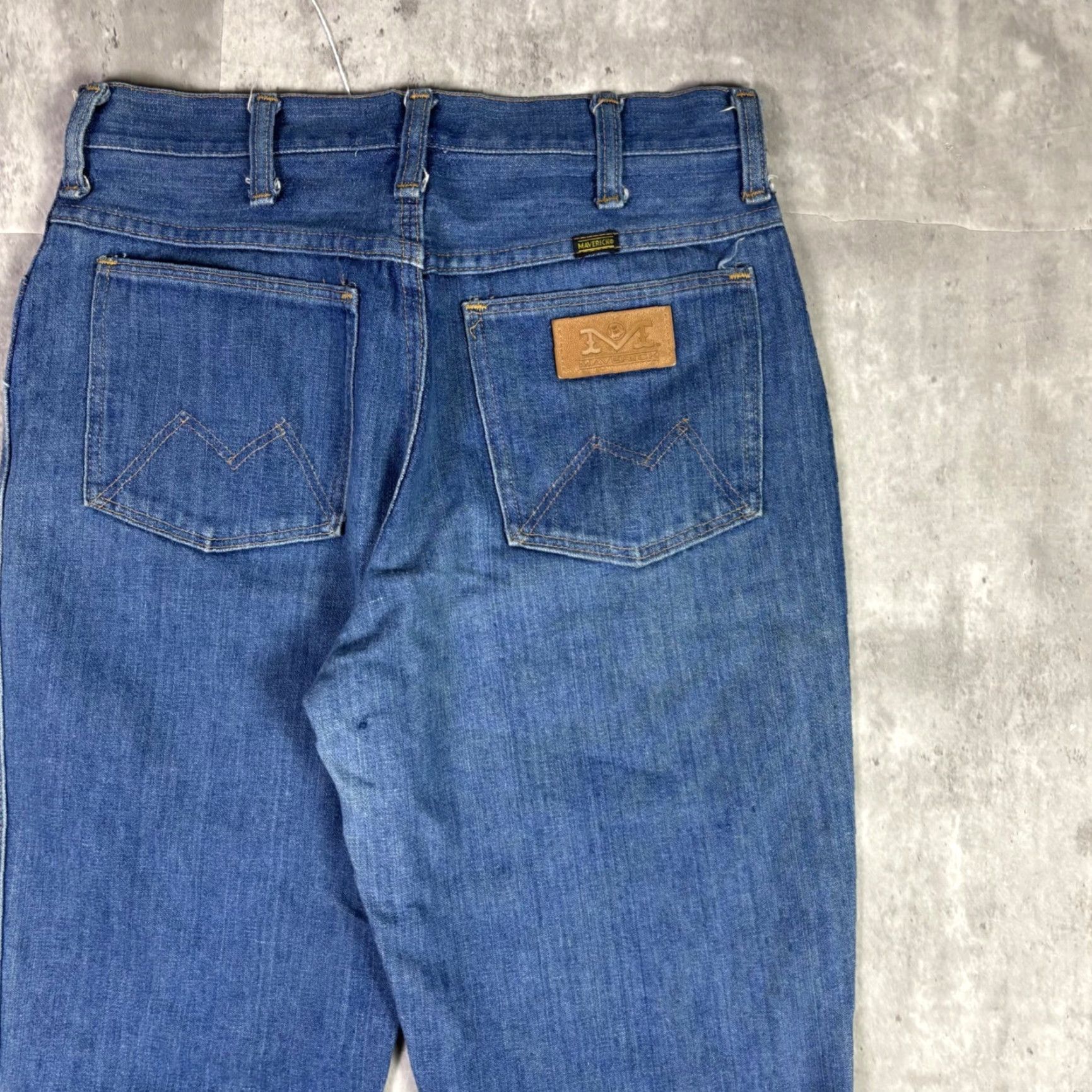 Bell VINTAGE Mavericks Jeans Womens 28x30 Medium Wash Flare Leg Denim Pants Bell Bottoms Size 28" / US 6 / IT 42 - 7 Thumbnail