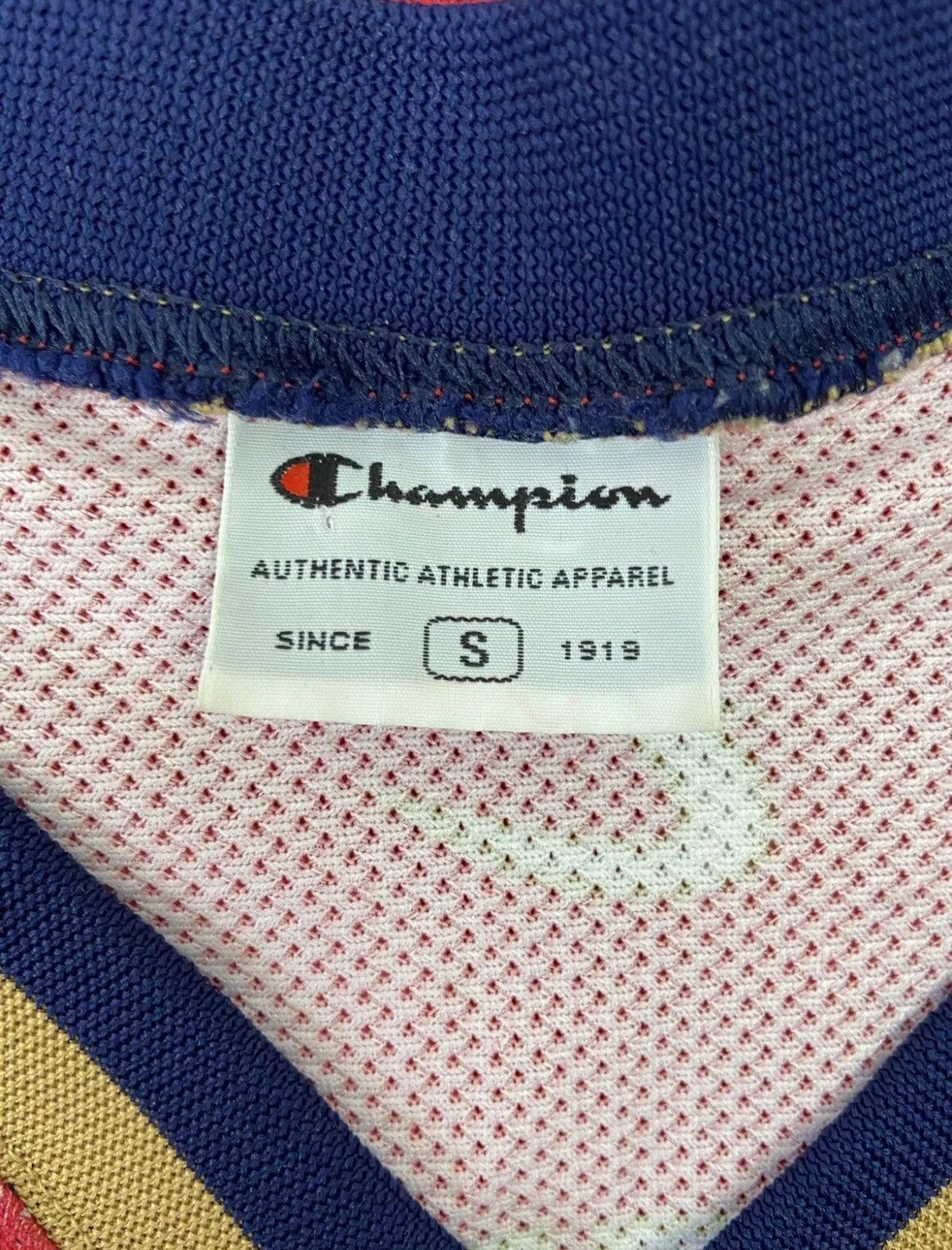 Champion × NBA × Vintage Vintage Lebron James Cleveland Cavaliers Champion Jersey S Size US S / EU 44-46 / 1 - 6 Thumbnail