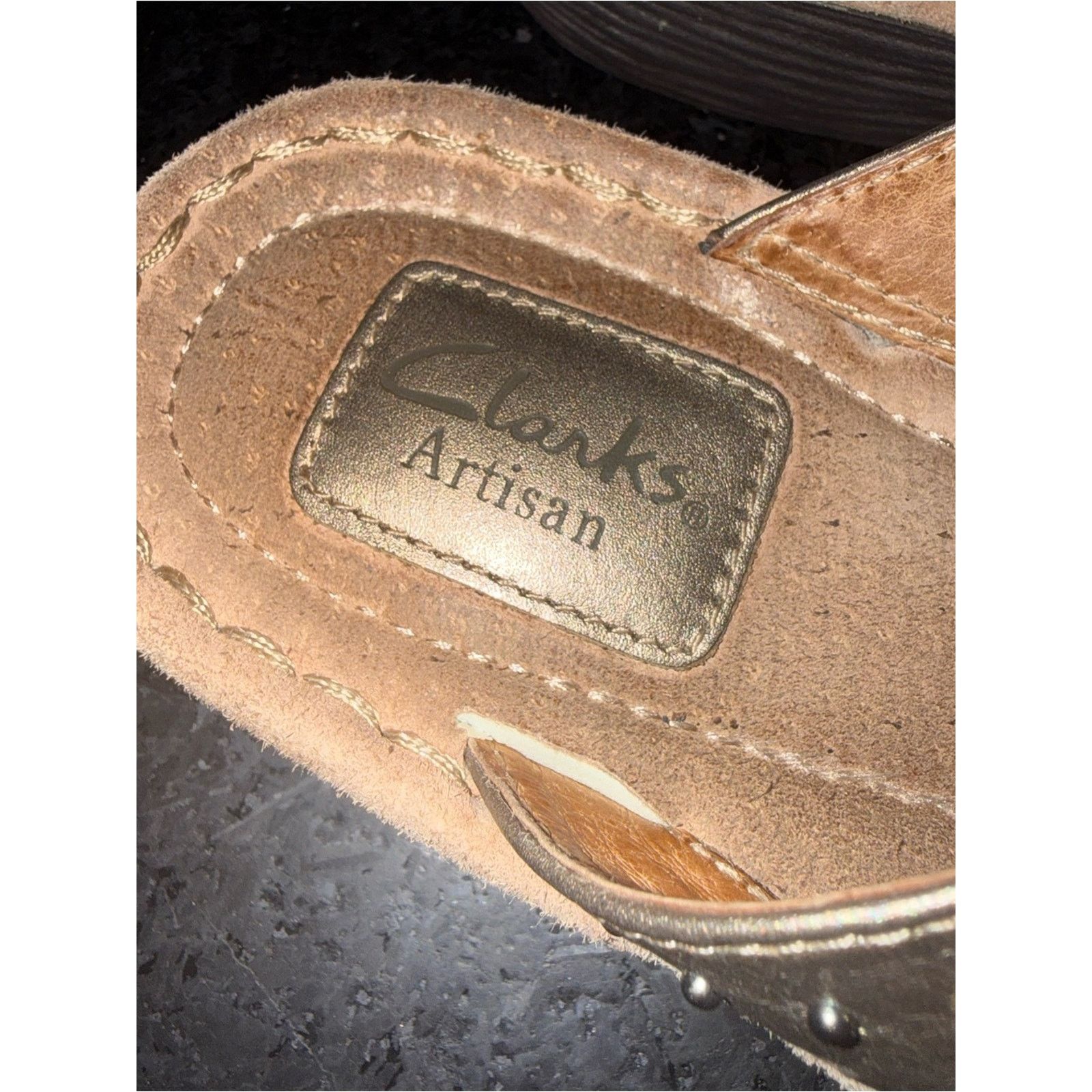 Clarks Clarks Metallic Subtle Gold Studded Thong Sandals 1.5” Heel Size US 9 / IT 39 - 9 Thumbnail
