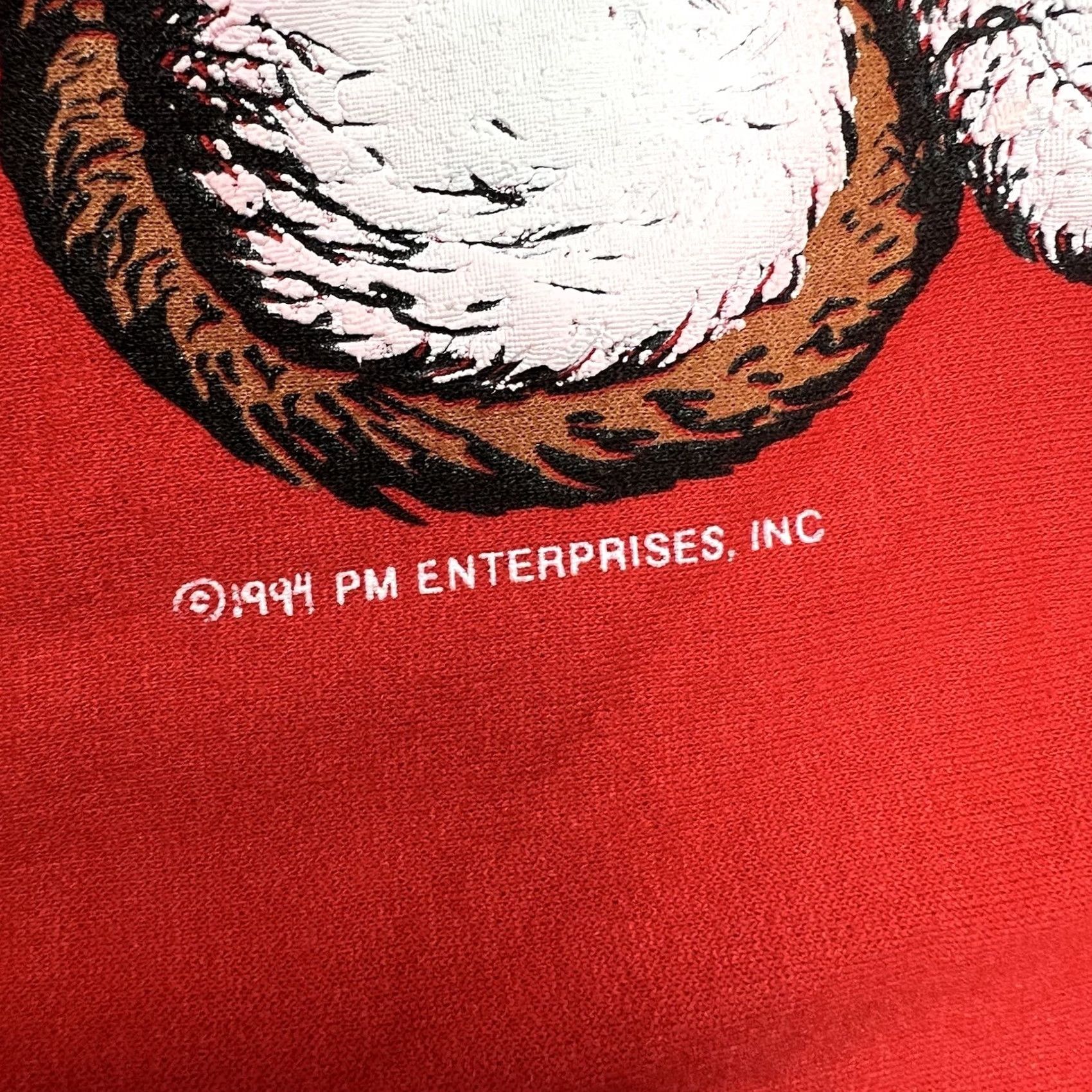 Vintage VINTAGE 90s Bear Hug From Illinois Christmas Crewneck Sweatshirt L Unisex Adults Red Christmas Bear Graphic Print USA Made PM Size US L / EU 52-54 / 3 - 5 Thumbnail