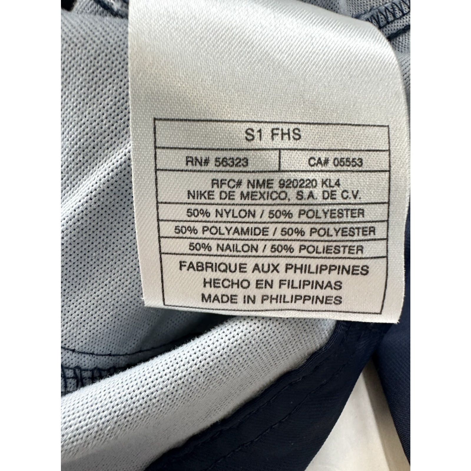 Nike **Nike Women's Small Blue Full-Zip Rain Jacket** User: Nike Women's Small Blue Full-Zip Rain Jacket Size S / US 4 / IT 40 - 6 Thumbnail