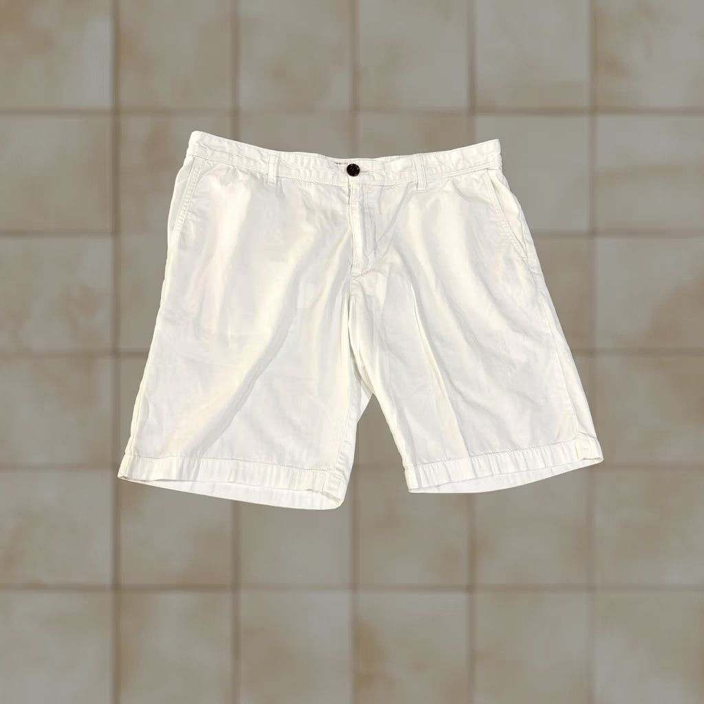 Original Penguin Original Penguin Shorts Mens 38 White Chino Cotton Casual Summer Flat Front Pockets Vintage No Womens Mens BoysGirls Size US 38 / EU 54 - 1 Thumbnail