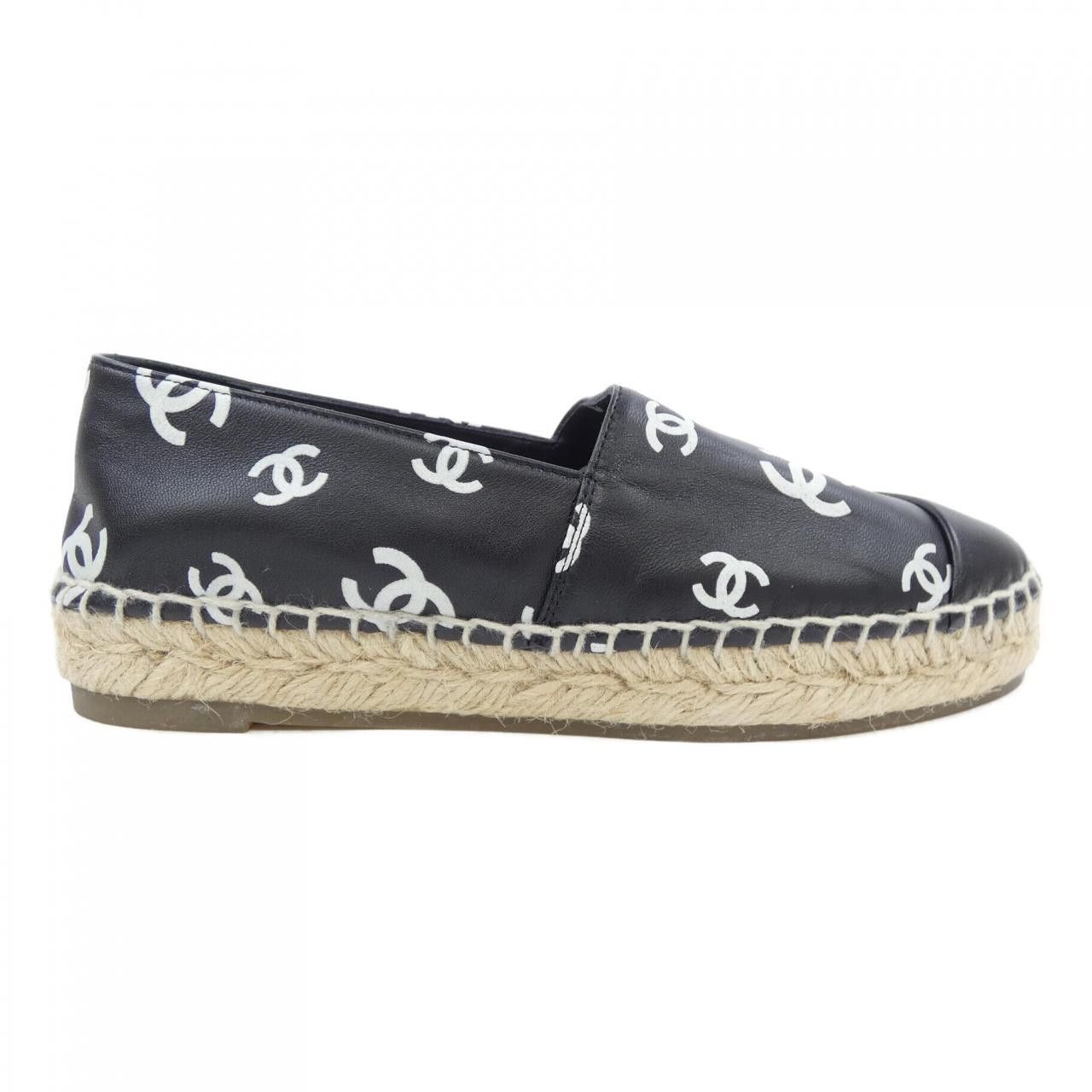 Chanel Chanel Chanel Espadrille Lambskin Shoes Leather Shoes G38628Y55871 DUTY FREE for USA Size ONE SIZE - 1 Thumbnail