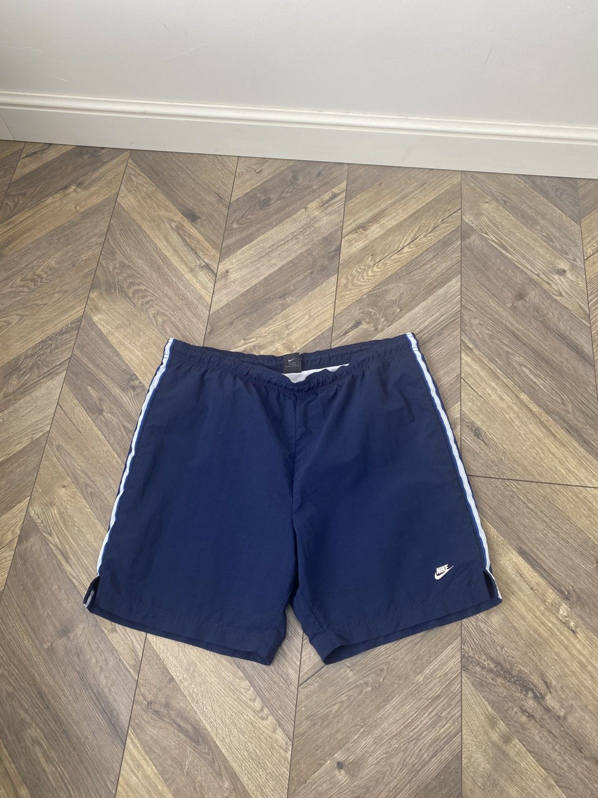 Nike × Vintage Nike Vintage Mens Nylon Shorts Size US 35 - 2 Thumbnail