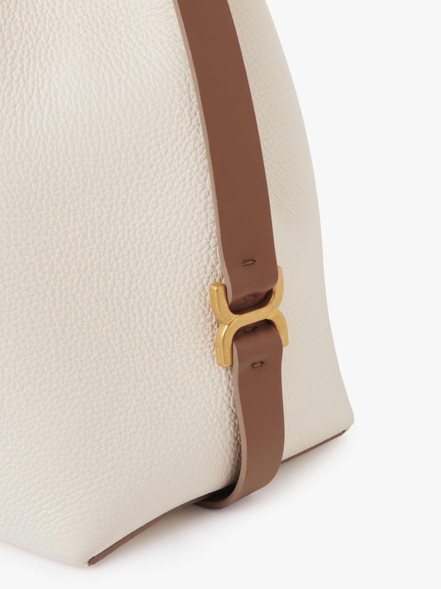 Chloe o1loc1c11025 Size: OS / Marcie Bucket Bag in Misty Ivory Size ONE SIZE - 5 Thumbnail