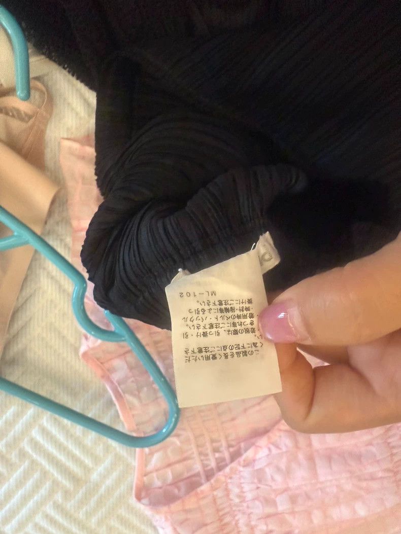Issey Miyake Issey Miyake size:3 A vintage black pleated mini skirt Size 31" - 5 Thumbnail