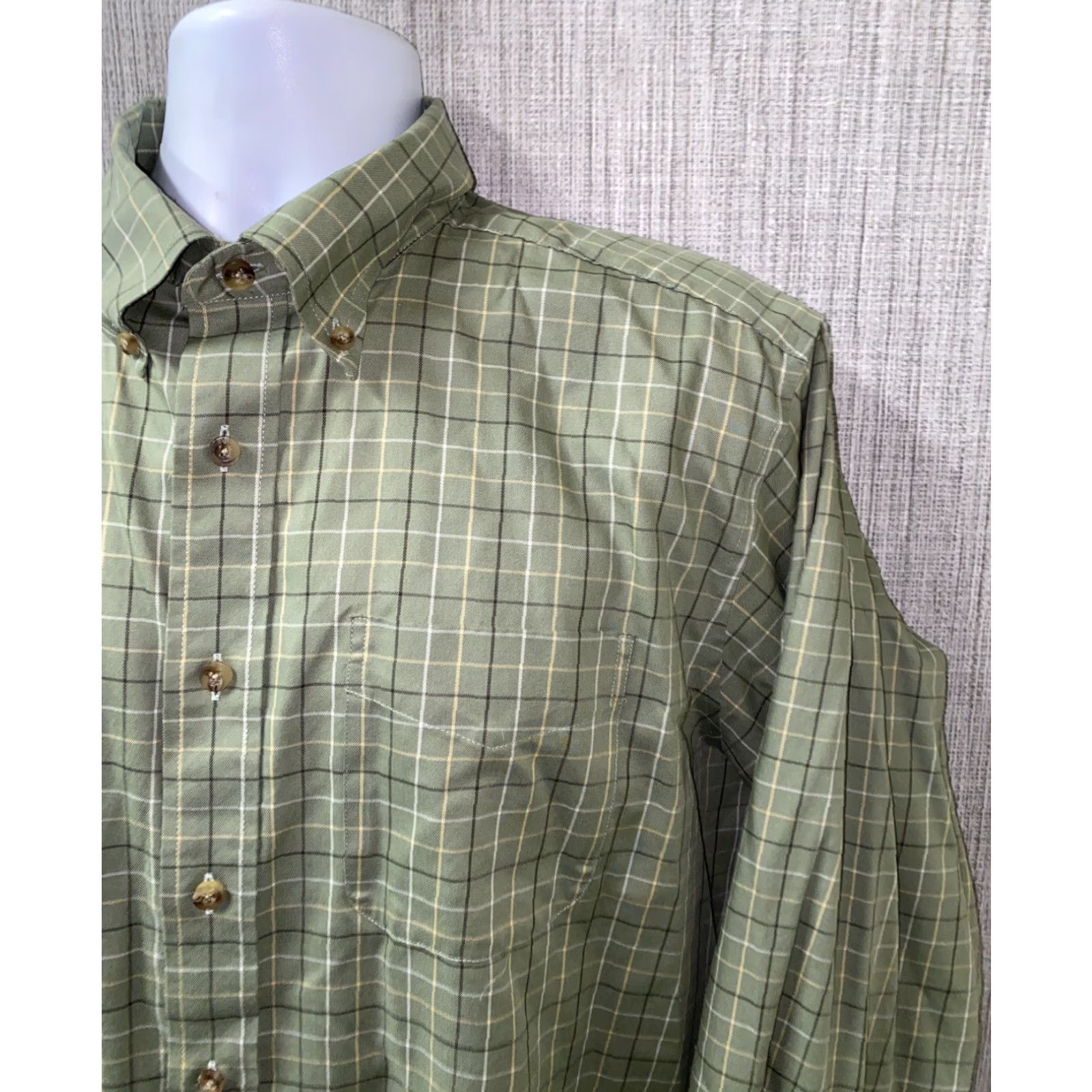Vintage LL Bean Mens Green Wrinkle Resistant Long Sleeve Button Front Shirt Size L Size US L / EU 52-54 / 3 - 2 Thumbnail