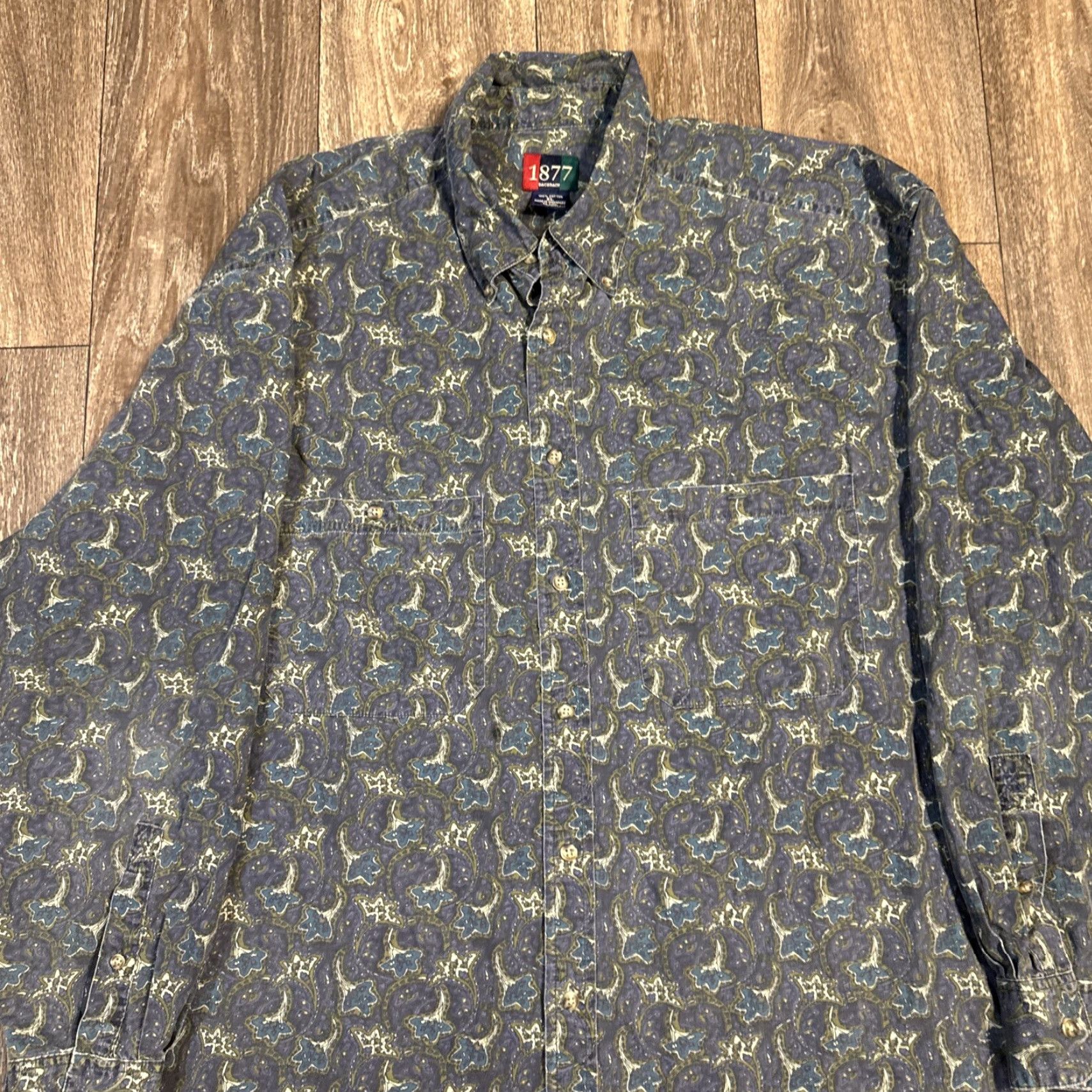 Vintage VINTAGE 1877 Men’s Geometric Paisey Floral Navy Blue Teal Longsleeve Button-Down Shirt XL Blue Men’s Shirt Size US XL / EU 56 / 4 - 3 Thumbnail