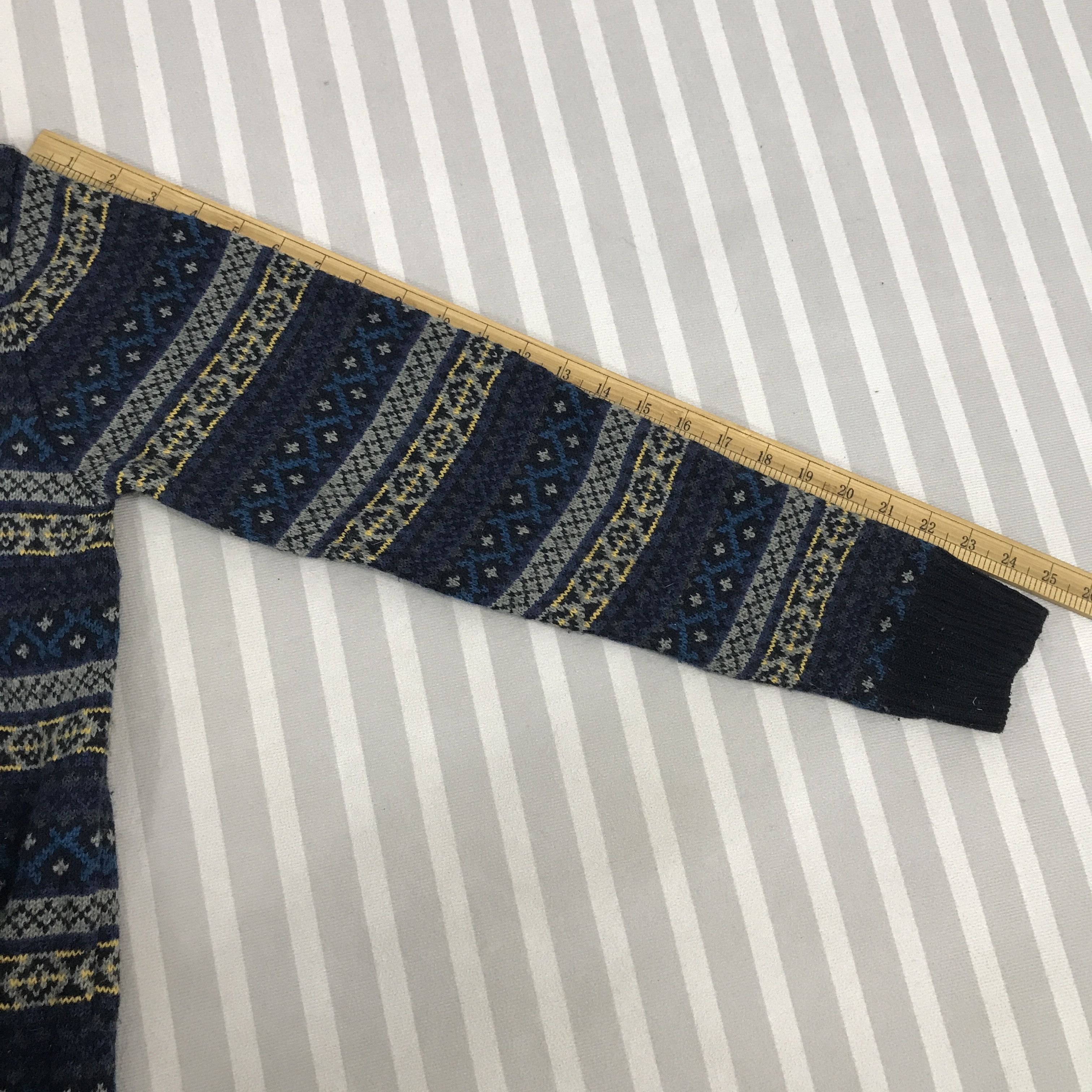 Japanese Brand Vintage Navajo Japan Knitwear Jacket Size US S / EU 44-46 / 1 - 6 Thumbnail