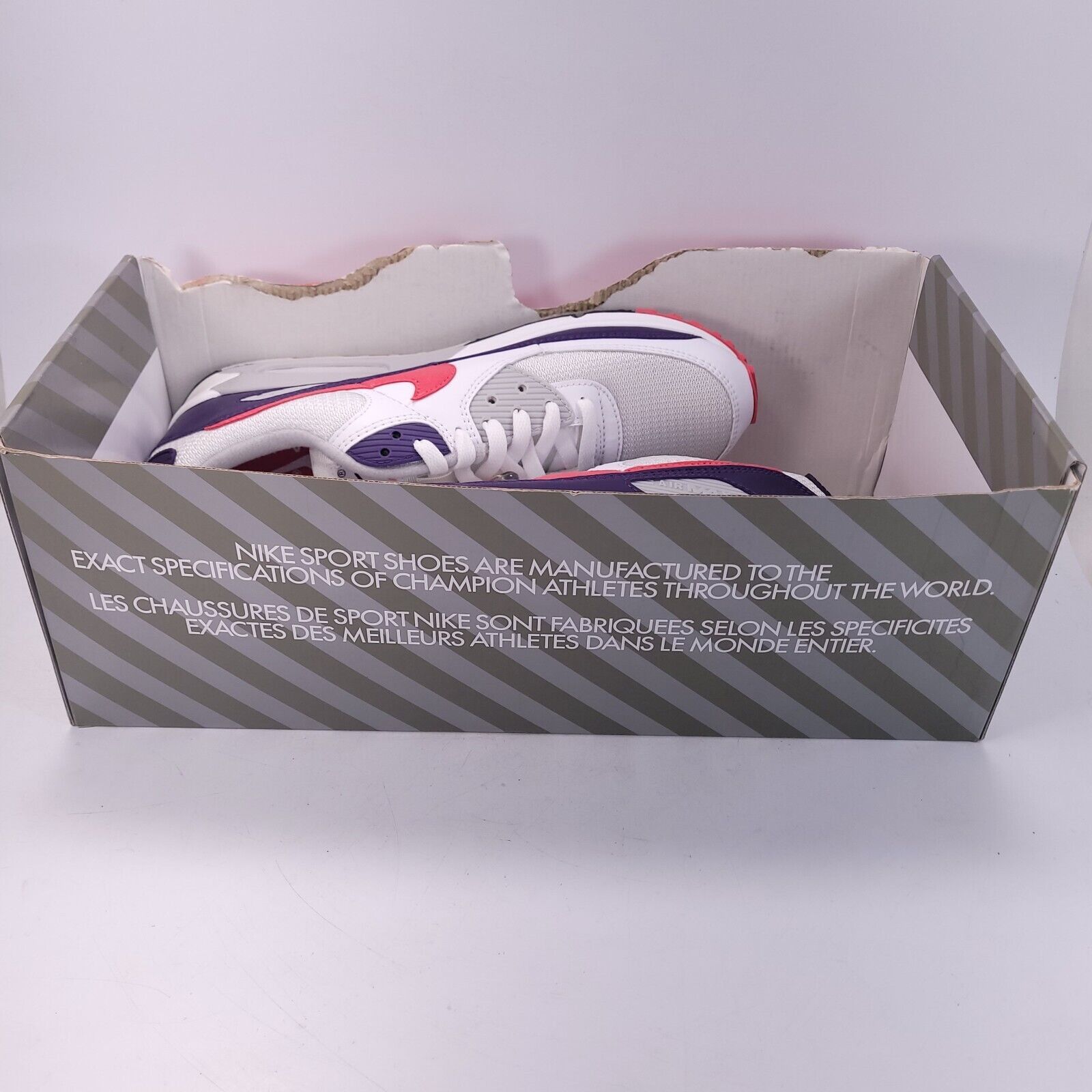 Nike Nike Air Max III Shoe Womens Size 11 CW1360-100 White Purple Size US 11 / IT 41 - 10 Thumbnail