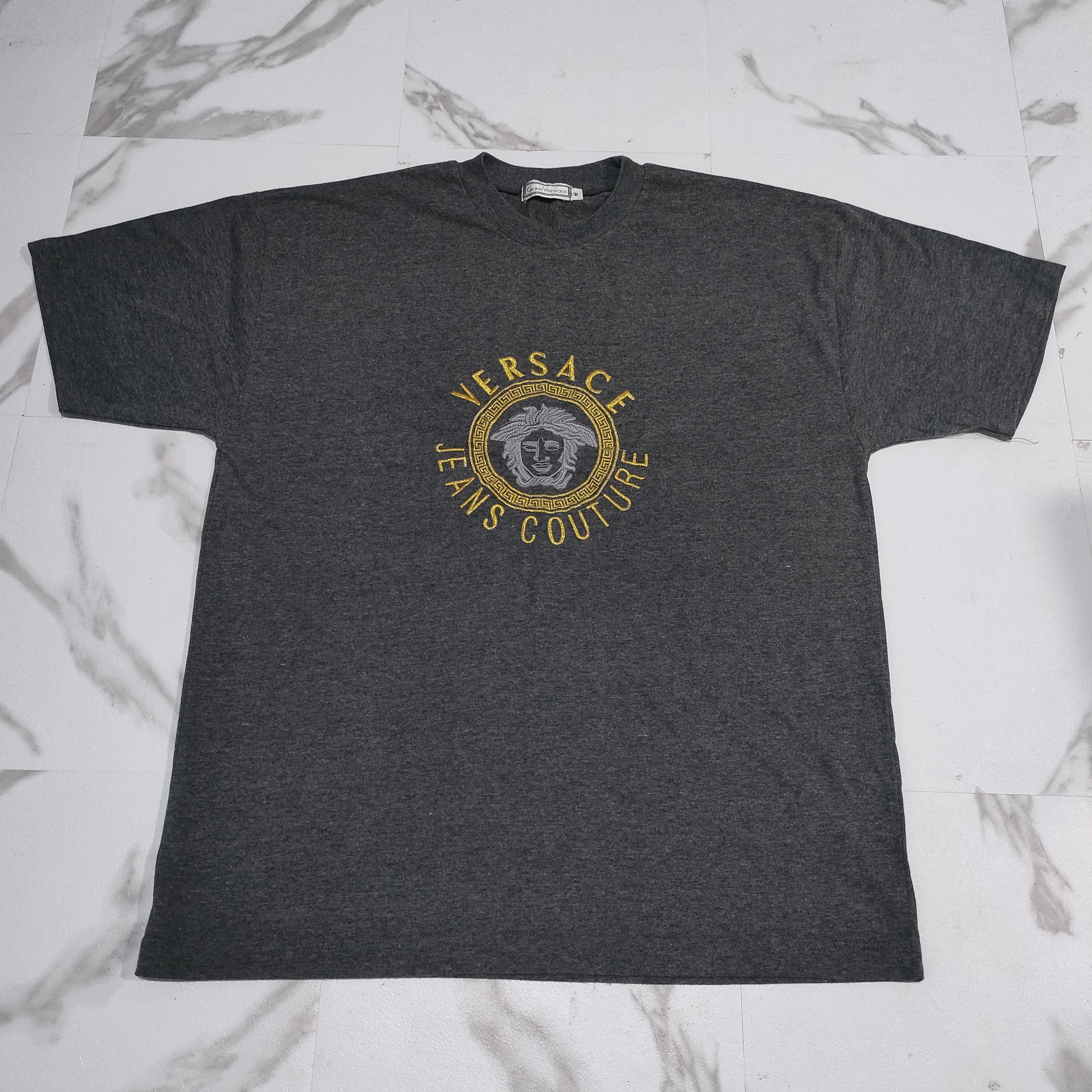Versace Vintage Gianni Versace Tee Size US L / EU 52-54 / 3 - 1 Thumbnail