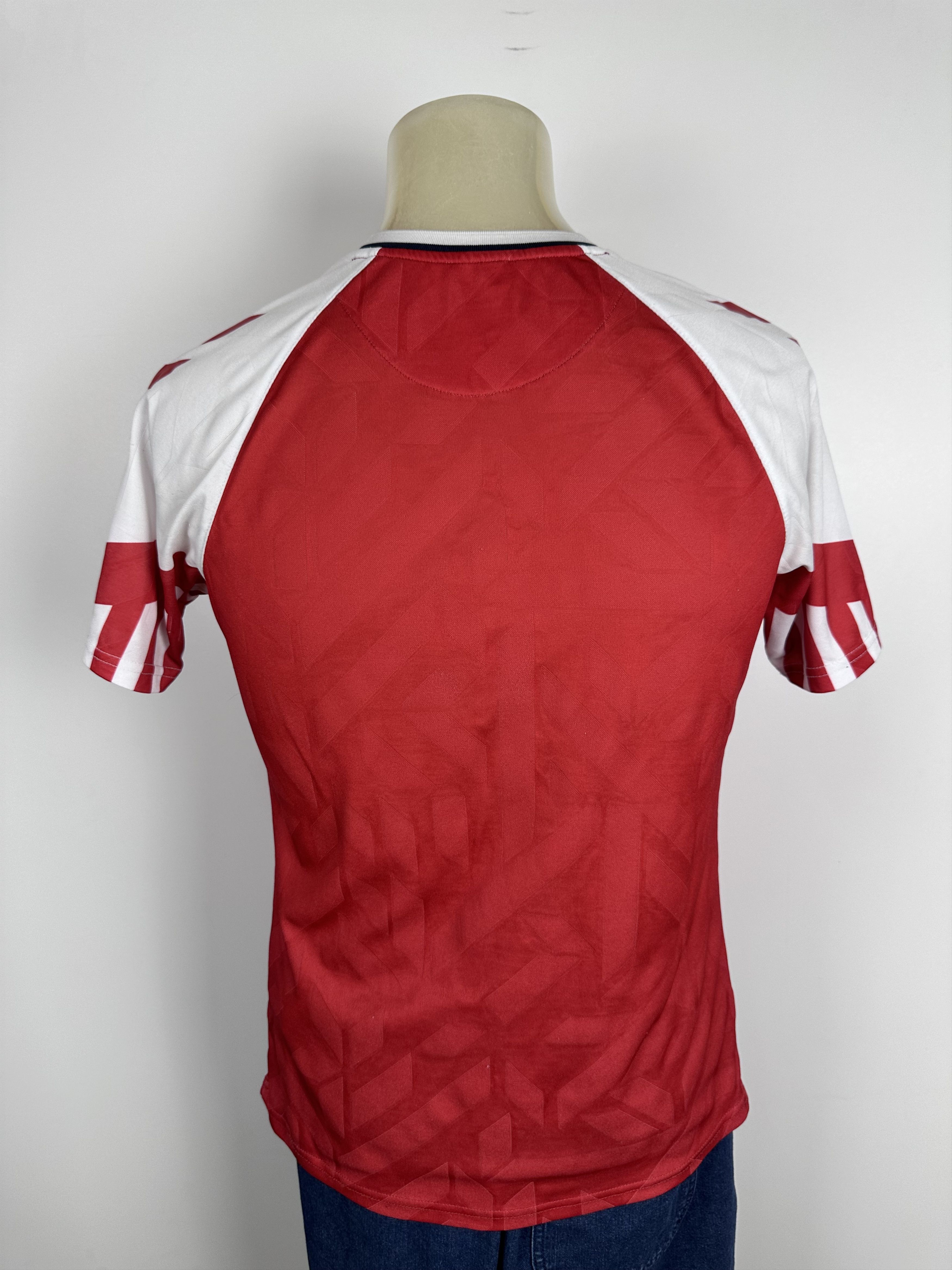 Hummel DENMARK 2023 24 HOME FOOTBALL SHIRT SOCCER JERSEY HUMMEL RED Size US S / EU 44-46 / 1 - 9 Thumbnail