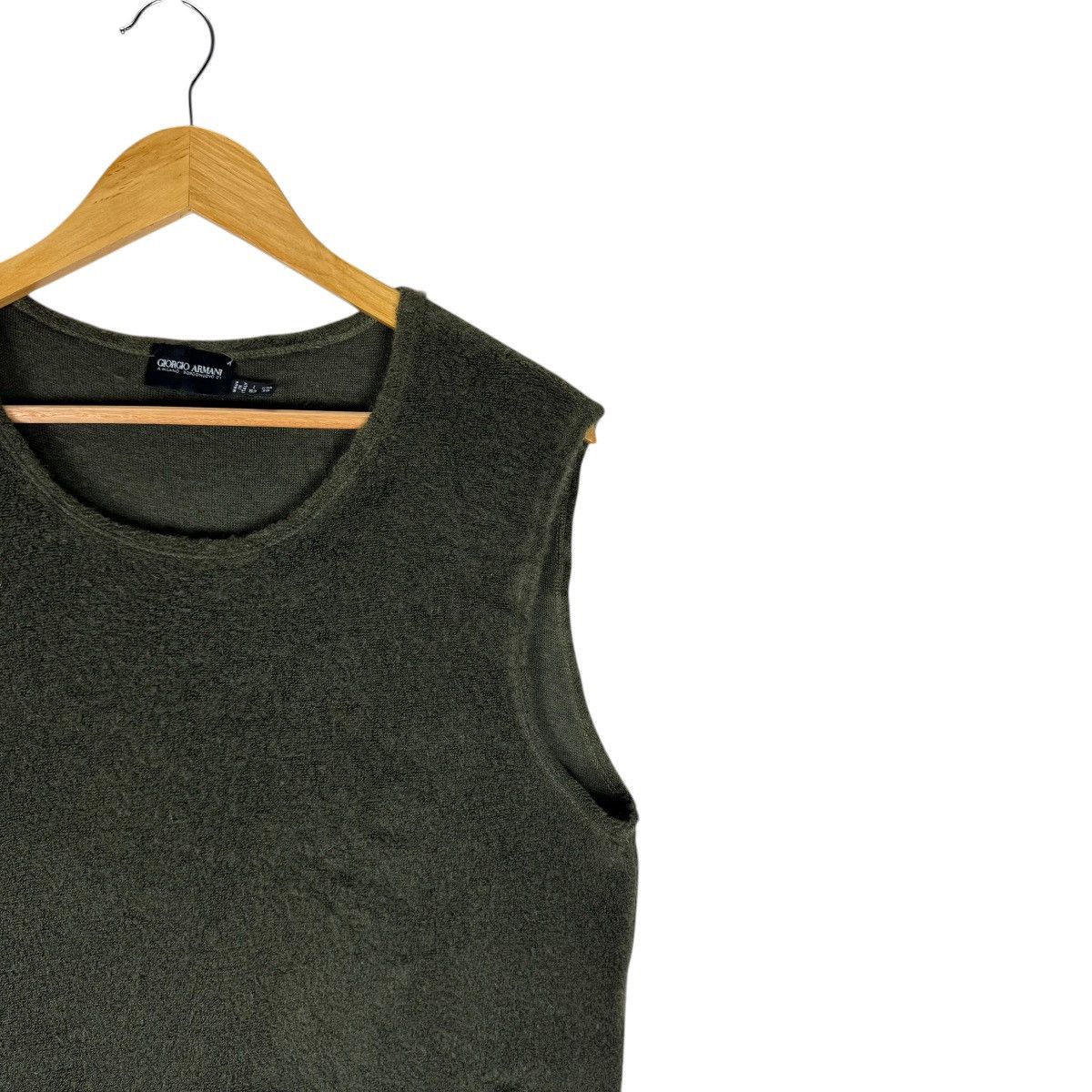 Giorgio Armani ☀️GIORGIO ARMANI MOHAIR SLEEVELESS Size US M / EU 48-50 / 2 - 3 Thumbnail