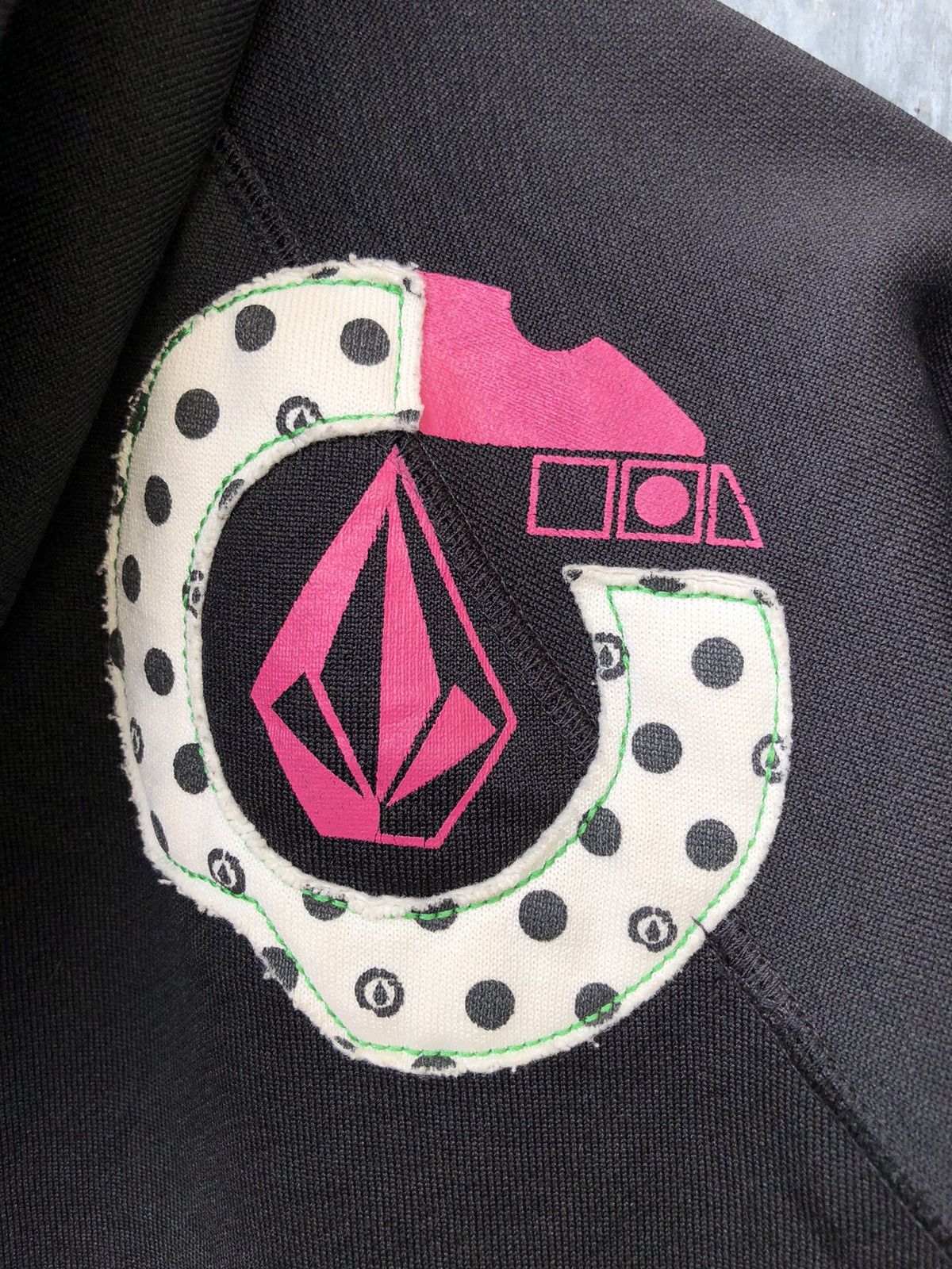 Volcom Vintage Volcom Hoodie Patchwork Logo V Line Science OSFA Size ONE SIZE - 13 Thumbnail