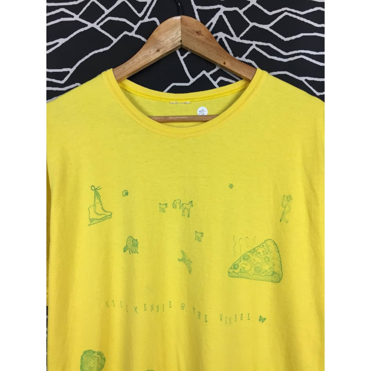 Band Tees Kill-Kennie & The Vandal Indie Rock Band Tee Size XL Size US XL / EU 56 / 4 - 3 Thumbnail
