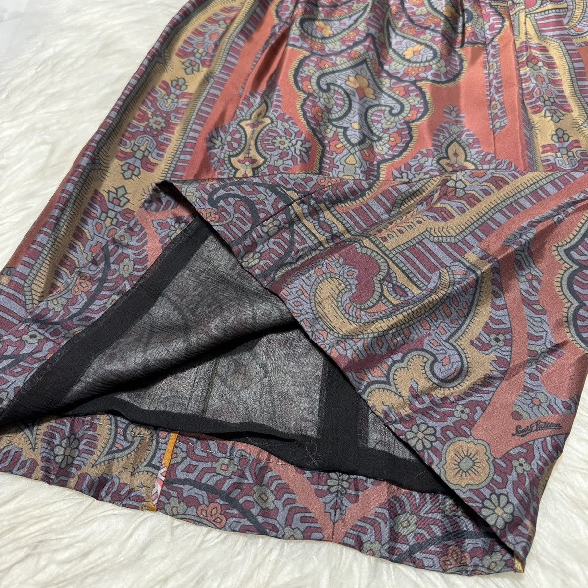 Louis Vuitton Authentic Louis Vuitton Paisley Print Short Sleeve Dress 34 Size XS / US 0-2 / IT 36-38 - 12 Thumbnail