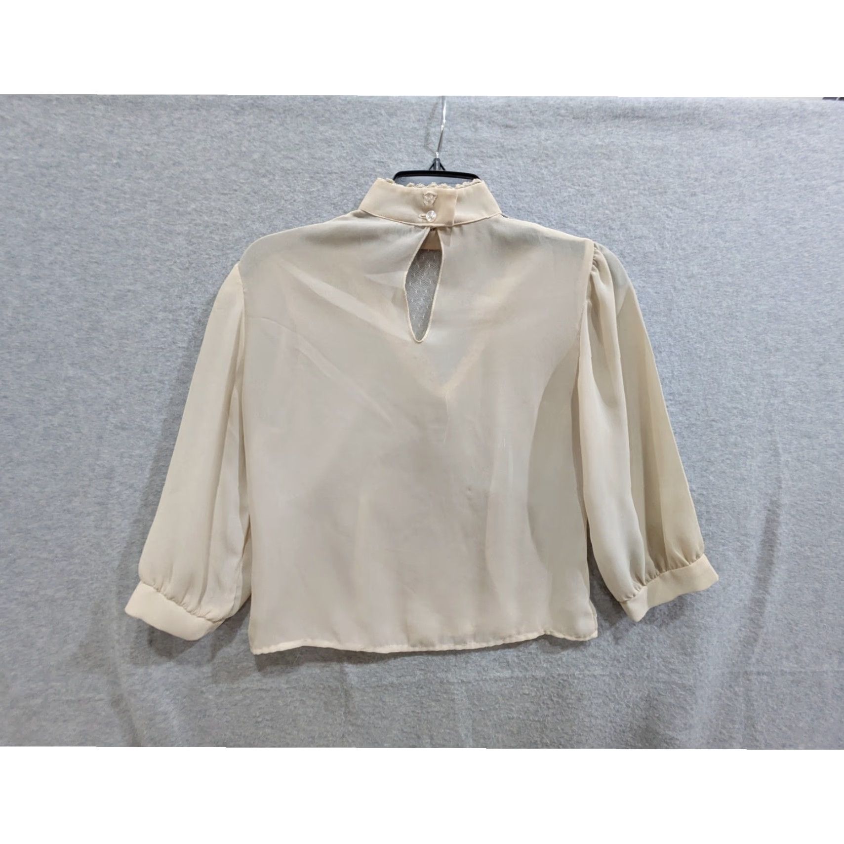 Vintage Stoplight California Blouse Womens Medium Chiffon Mock Neck 3/4 Sleeve Beige Size M / US 6-8 / IT 42-44 - 3 Thumbnail