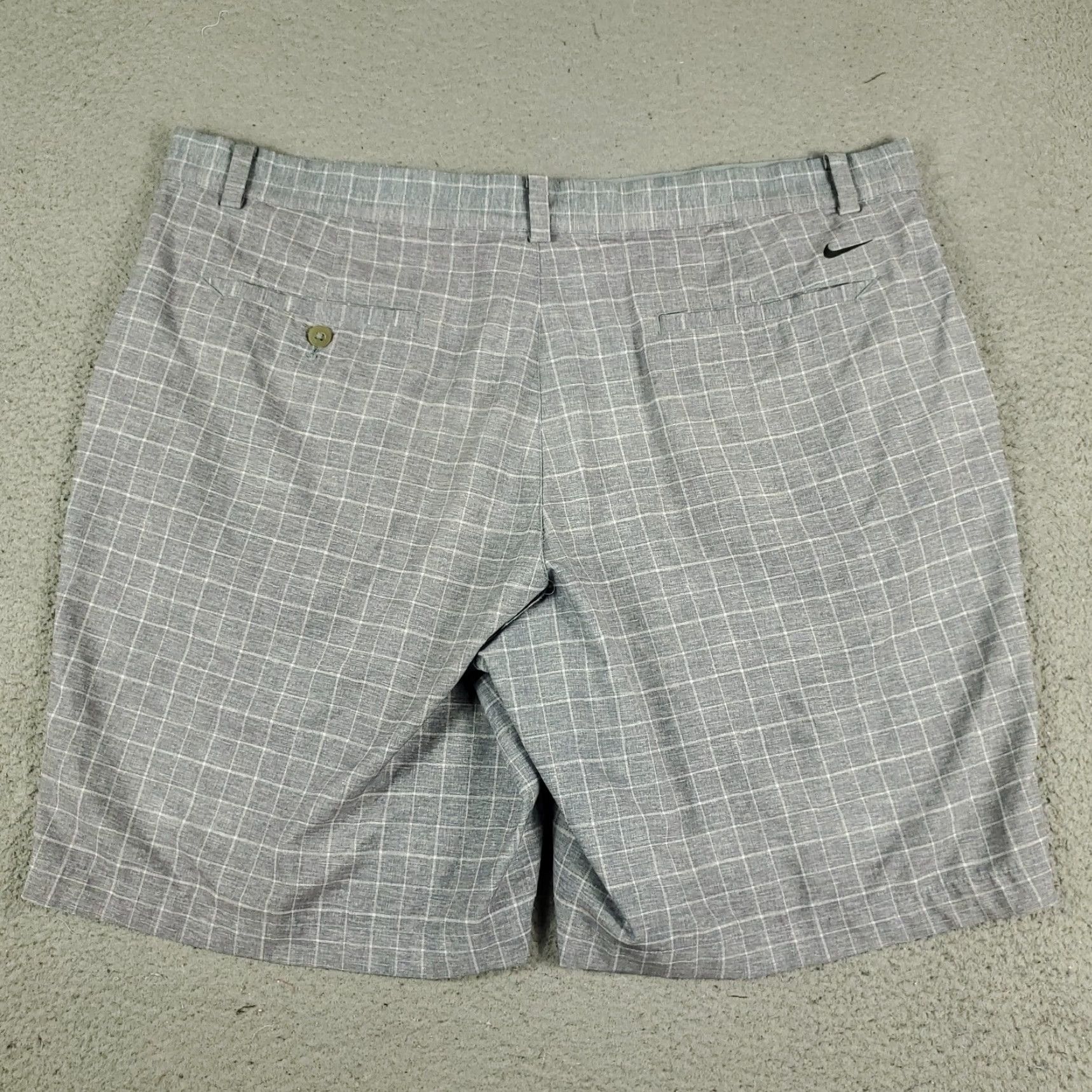 Nike Nike Shorts Mens Size 40 Gray Check Golf Dri Fit Casual Flat Front Chino Size US 40 / EU 56 - 7 Thumbnail