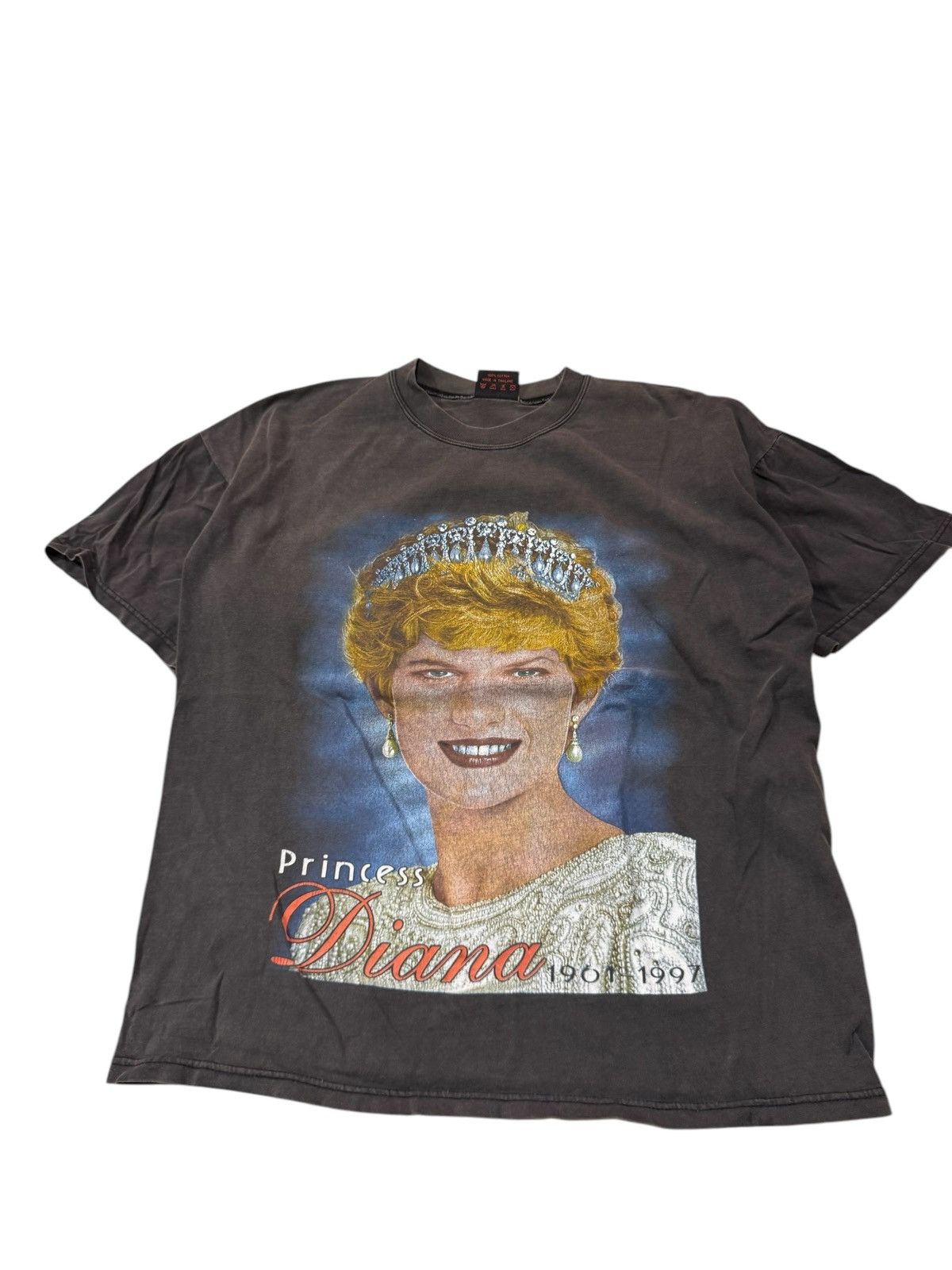 Vintage Vintage T-shirt Memorial Princess Diana Size US XL / EU 56 / 4 - 2 Thumbnail