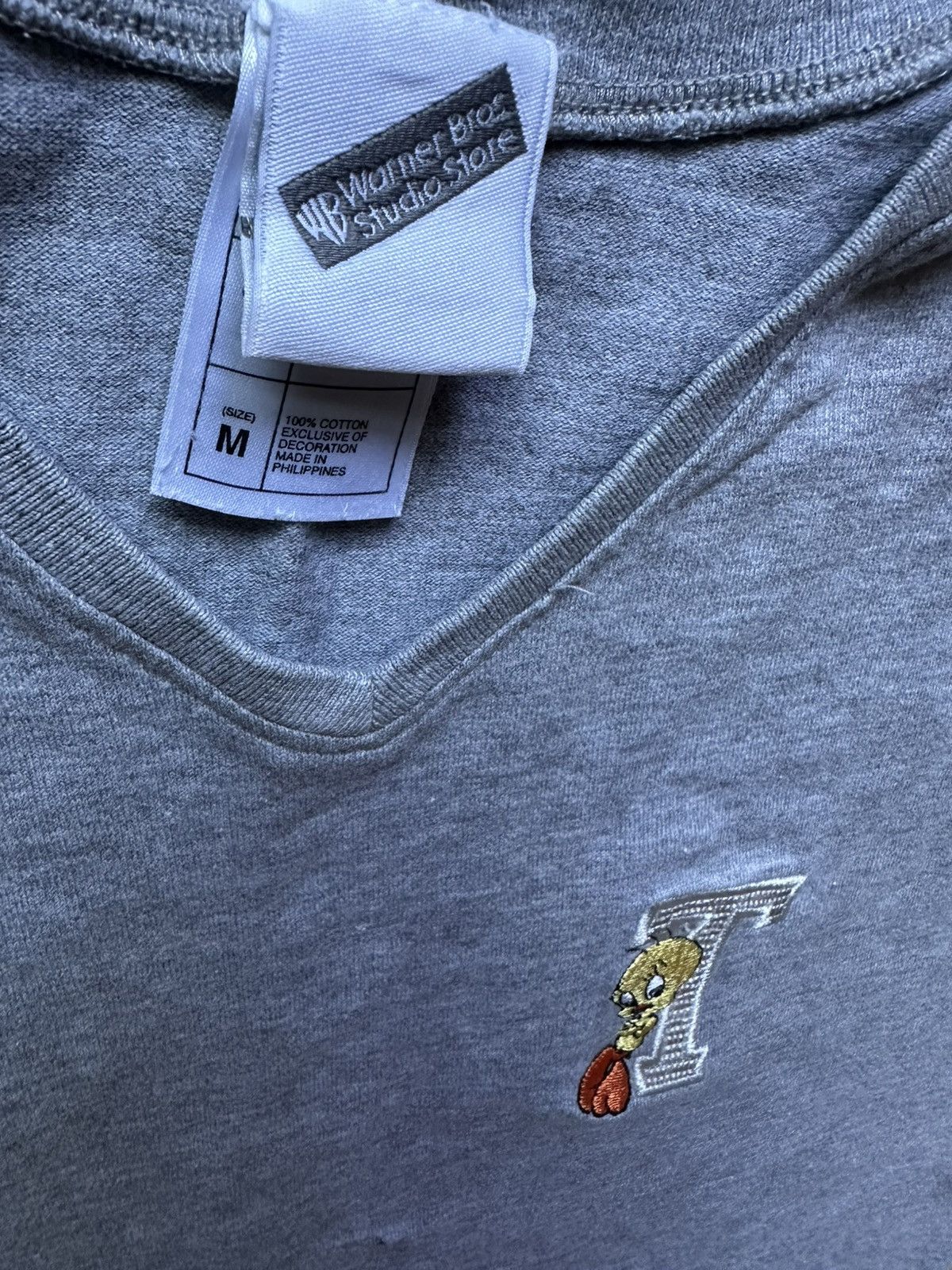 Warner Bros Gray Tweety Bird V-Neck T-Shirt Size M / US 6-8 / IT 42-44 - 5 Thumbnail