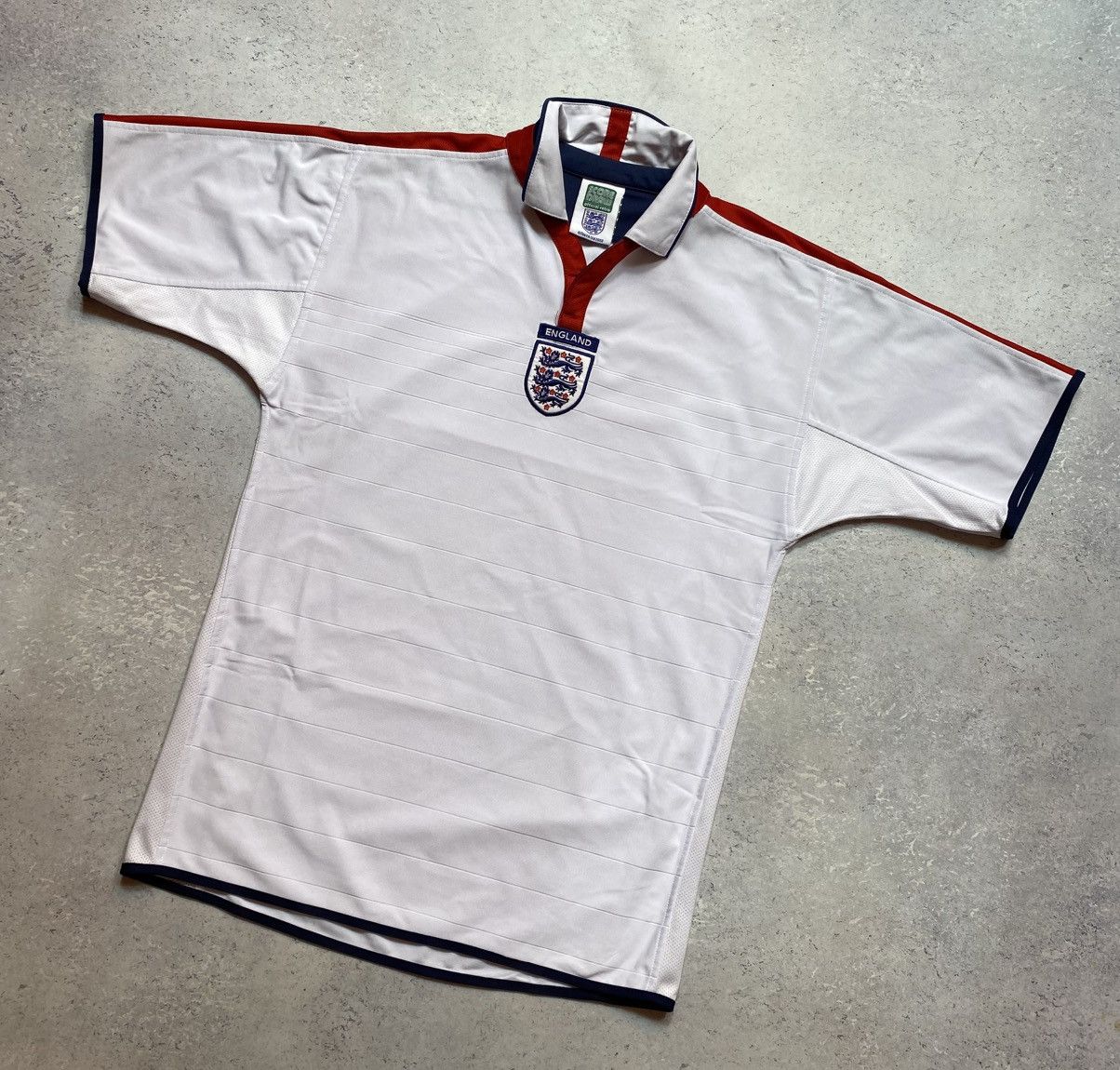 Other Score Draw England 2003-2005 Umbro Reversible Home Football Size US S / EU 44-46 / 1 - 2 Thumbnail