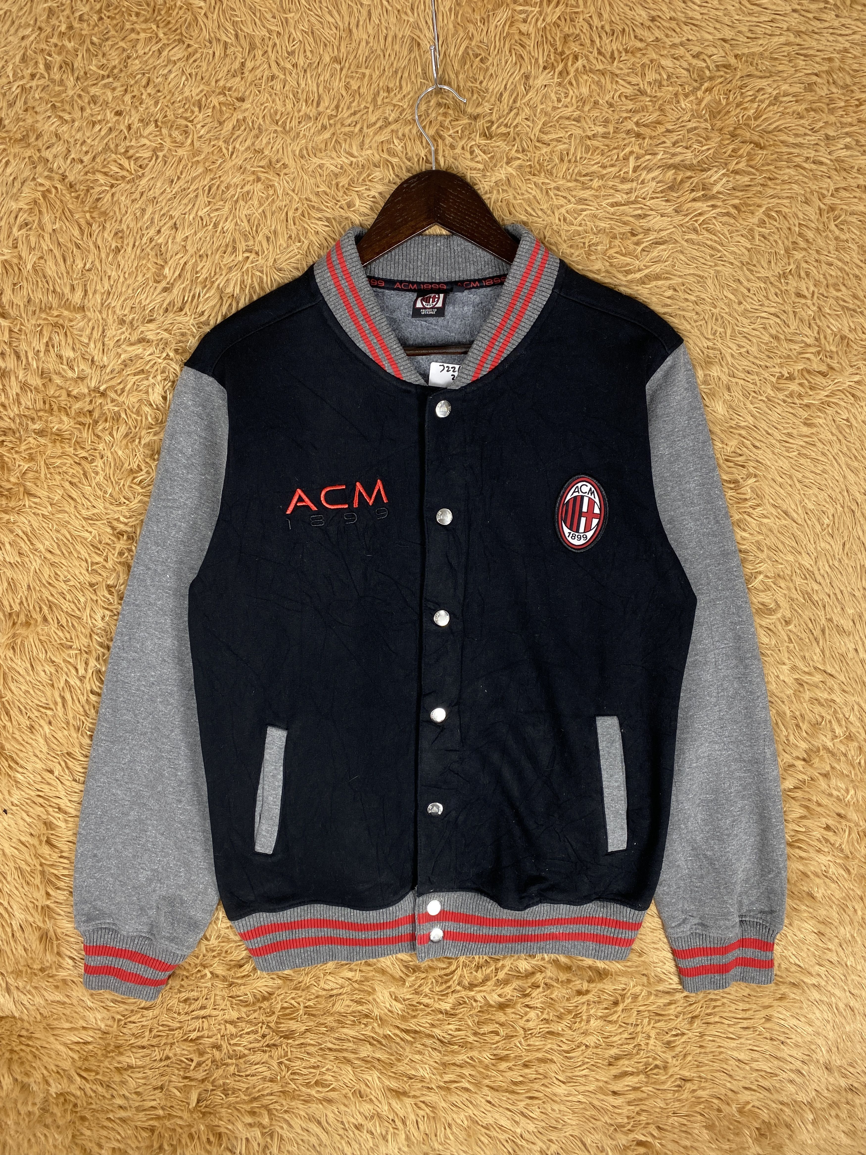 Vintage AC Milan Football Club Official Merchandise Jacket J2264 Size US S / EU 44-46 / 1 - 1 Thumbnail