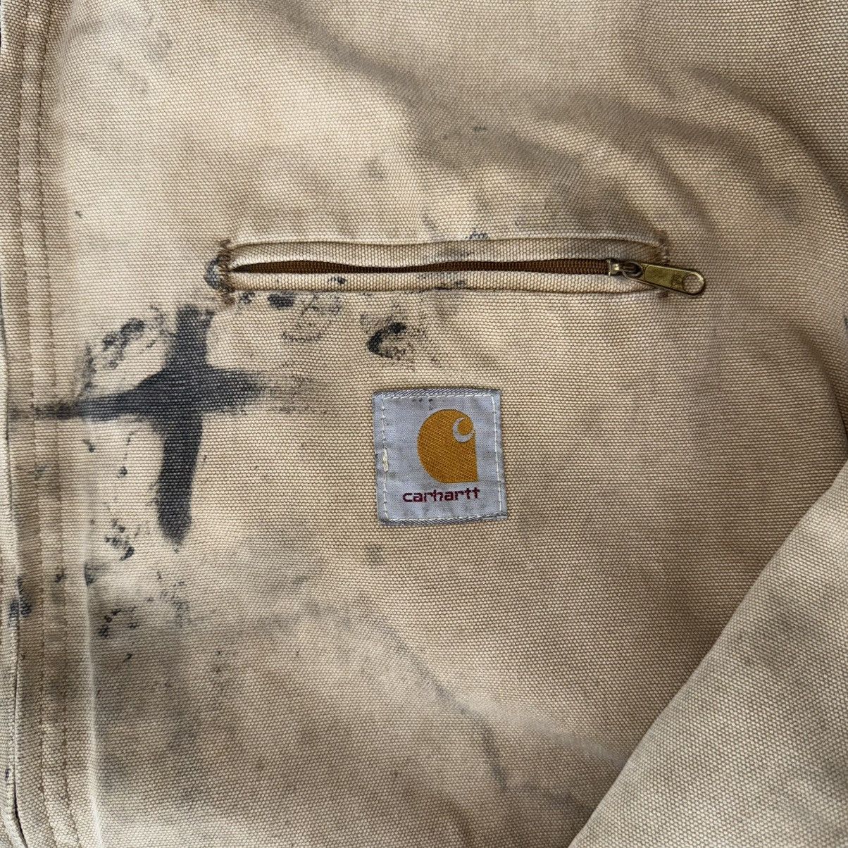 Awesome Vintage Carhartt Detroit Measures to an XL!