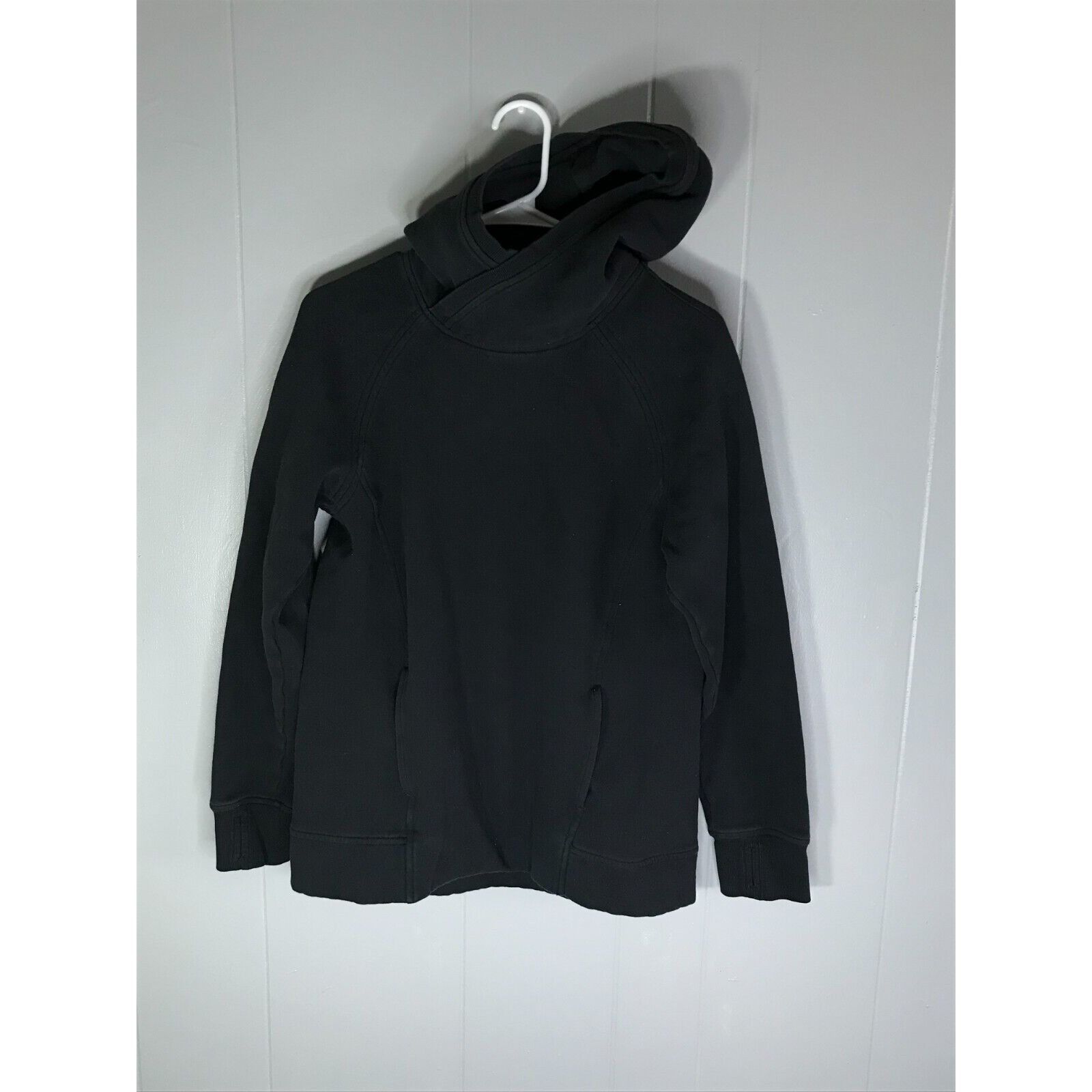 Lululemon Lululemon Fleece Please Black Sweatshirt Pullover Hoodie Ath Size M / US 6-8 / IT 42-44 - 1 Thumbnail