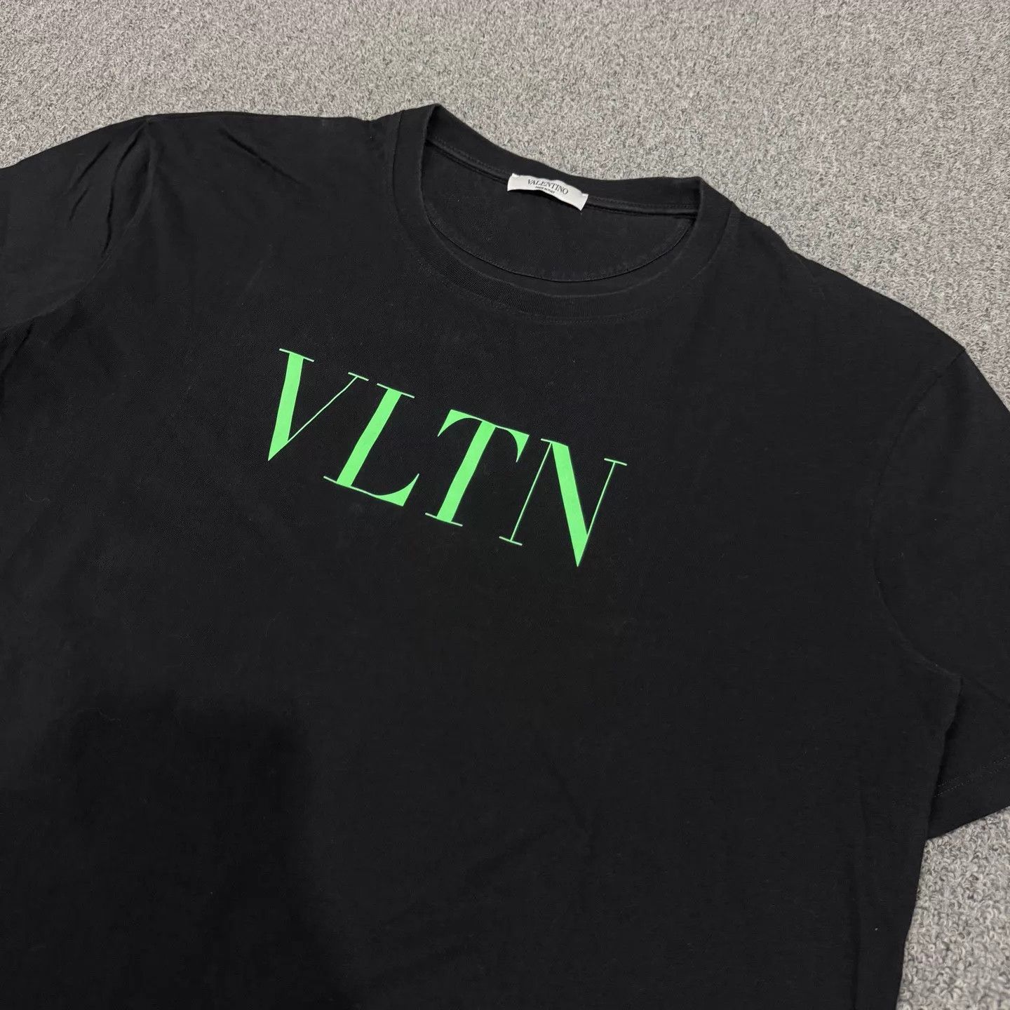 Valentino Valentino VLTN Logo Black SS Tee XL 99 New Size XL / US 12-14 / IT 48-50 - 3 Thumbnail