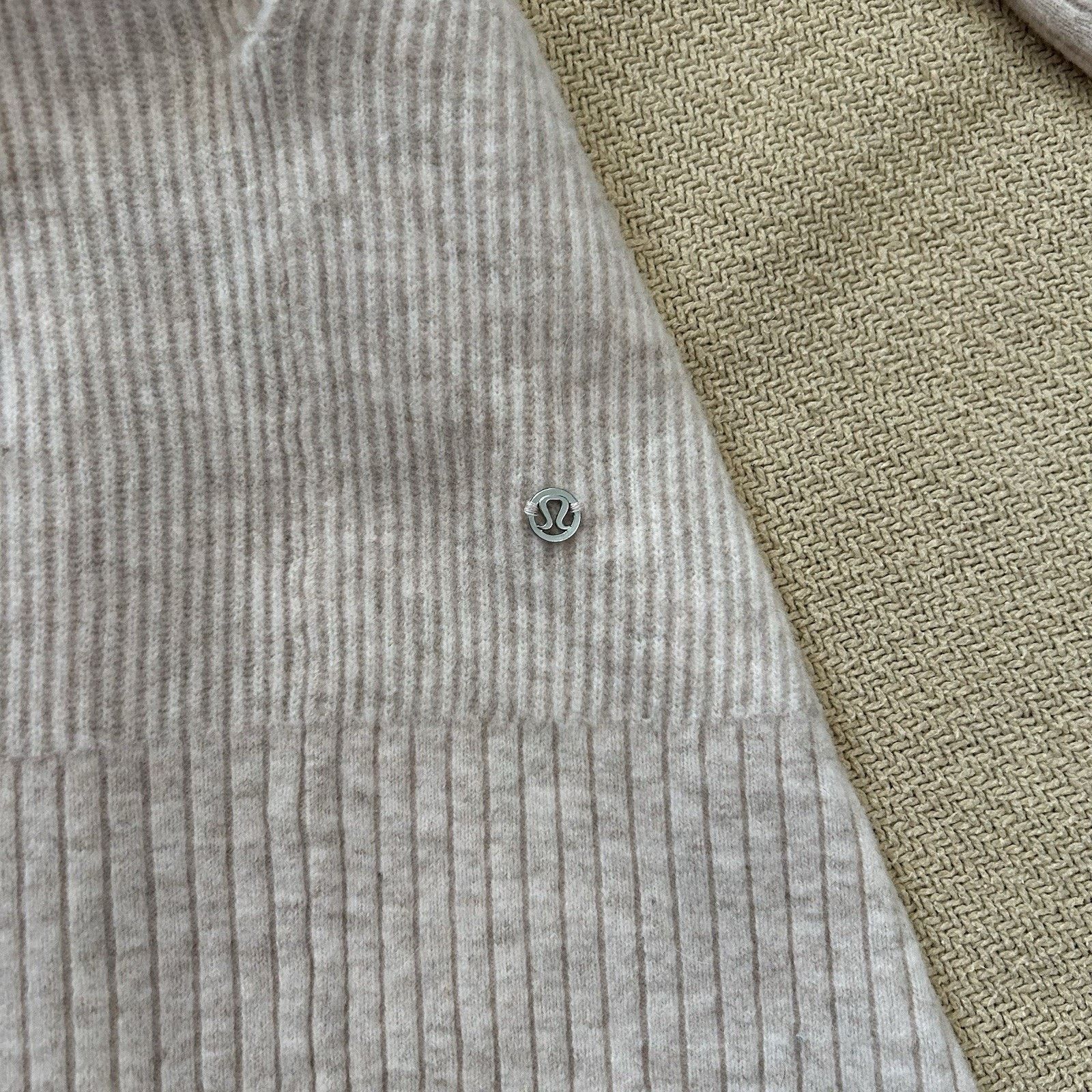 Lululemon Restful Intention Cashmere Wool Long Yoga Pockets Sweater Size S / US 4 / IT 40 - 3 Thumbnail