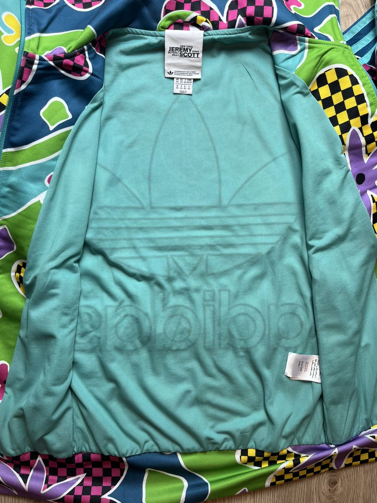 Adidas × Jeremy Scott Adidas X Jeremy Scott Floral New Track Jacket Men’s S Size US S / EU 44-46 / 1 - 11 Thumbnail