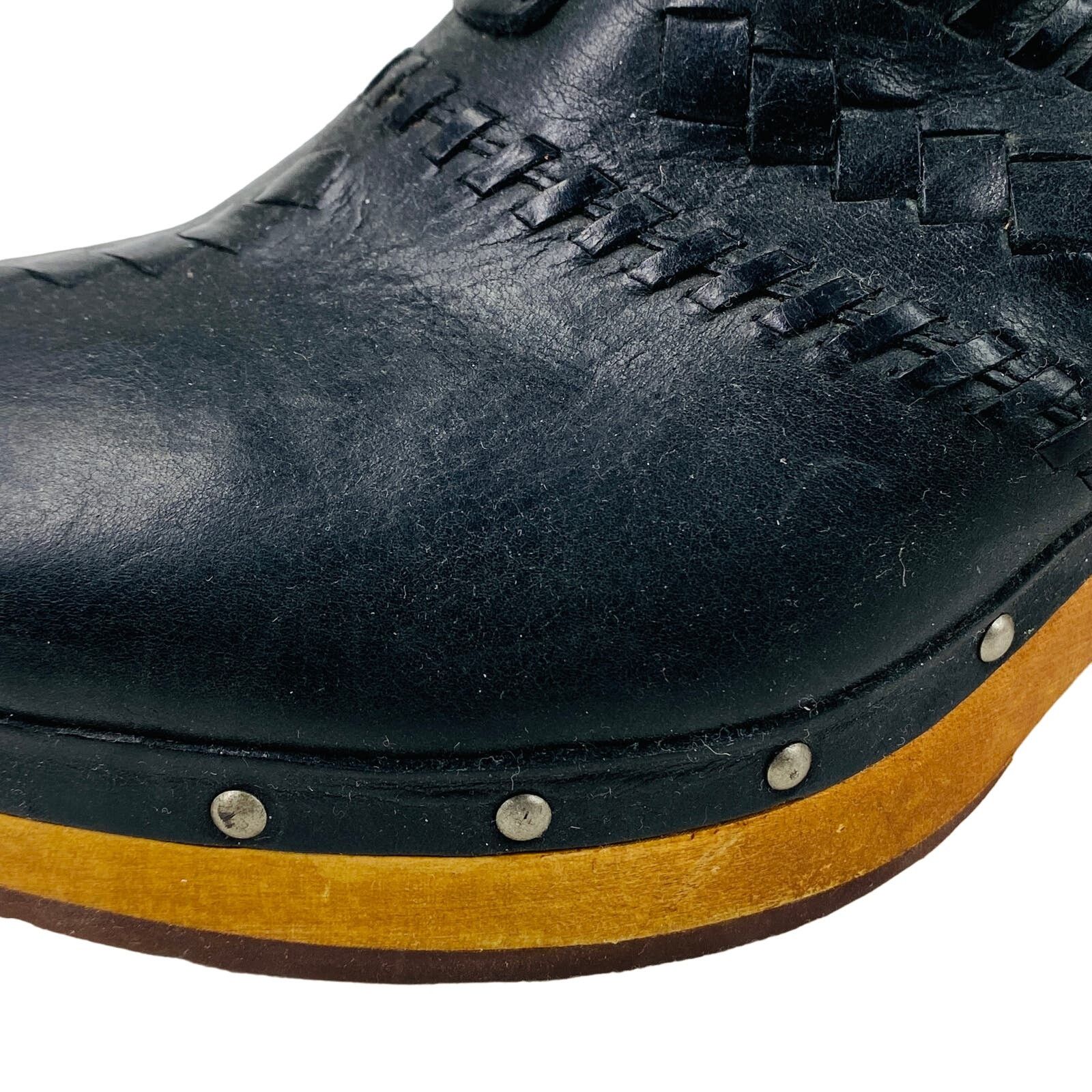 Other Ugg Australia Vivica Woven Black Leather Clogs 8 Studs Size US 8 / IT 38 - 13 Thumbnail