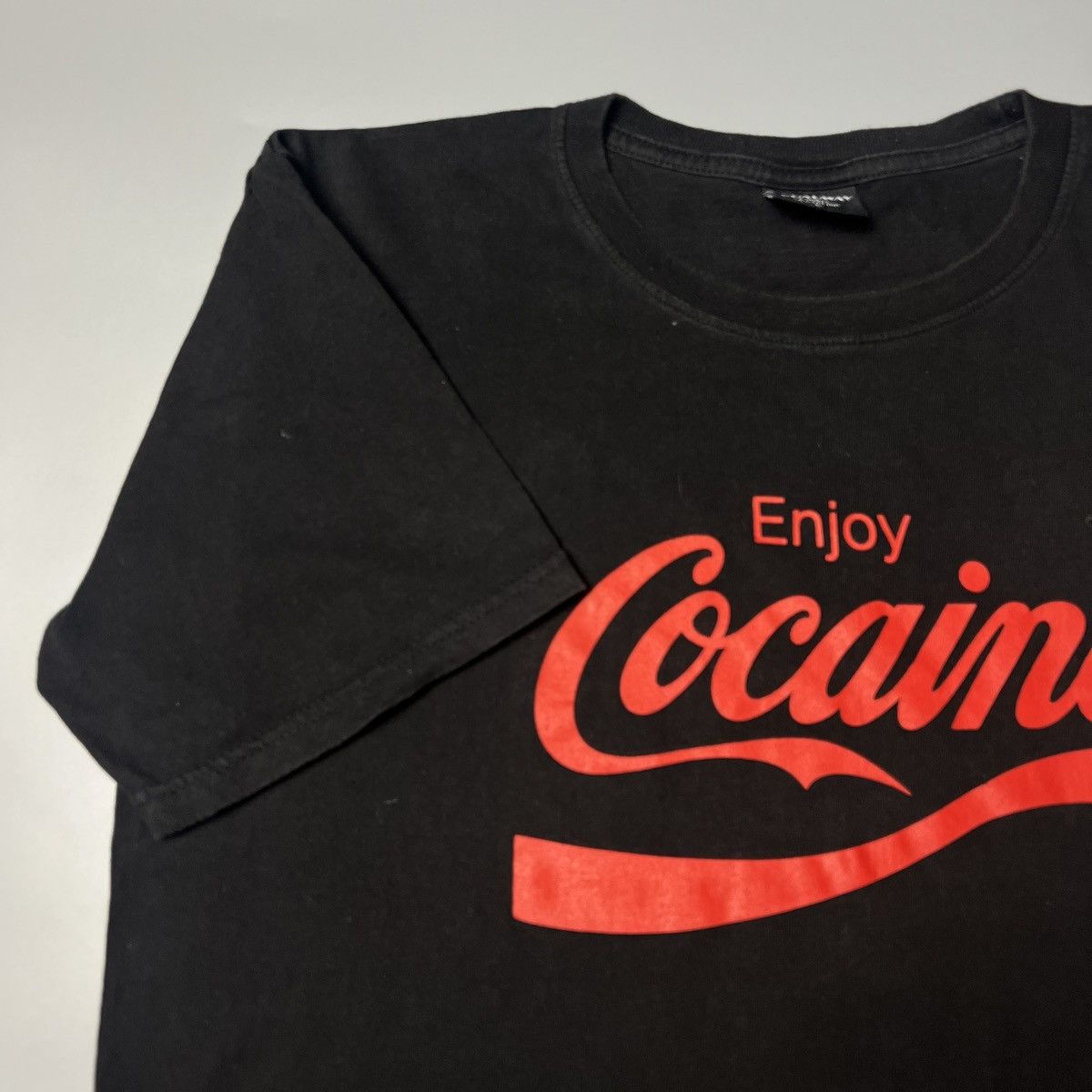 Vintage Vintage enjoy cocaine wording tee grunge coke parody tee Size US L / EU 52-54 / 3 - 2 Thumbnail