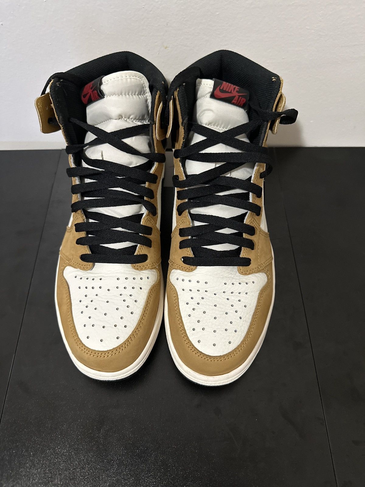 Jordan Brand Air Jordan retro 1 rookie Size US 11 / EU 44 - 3 Thumbnail