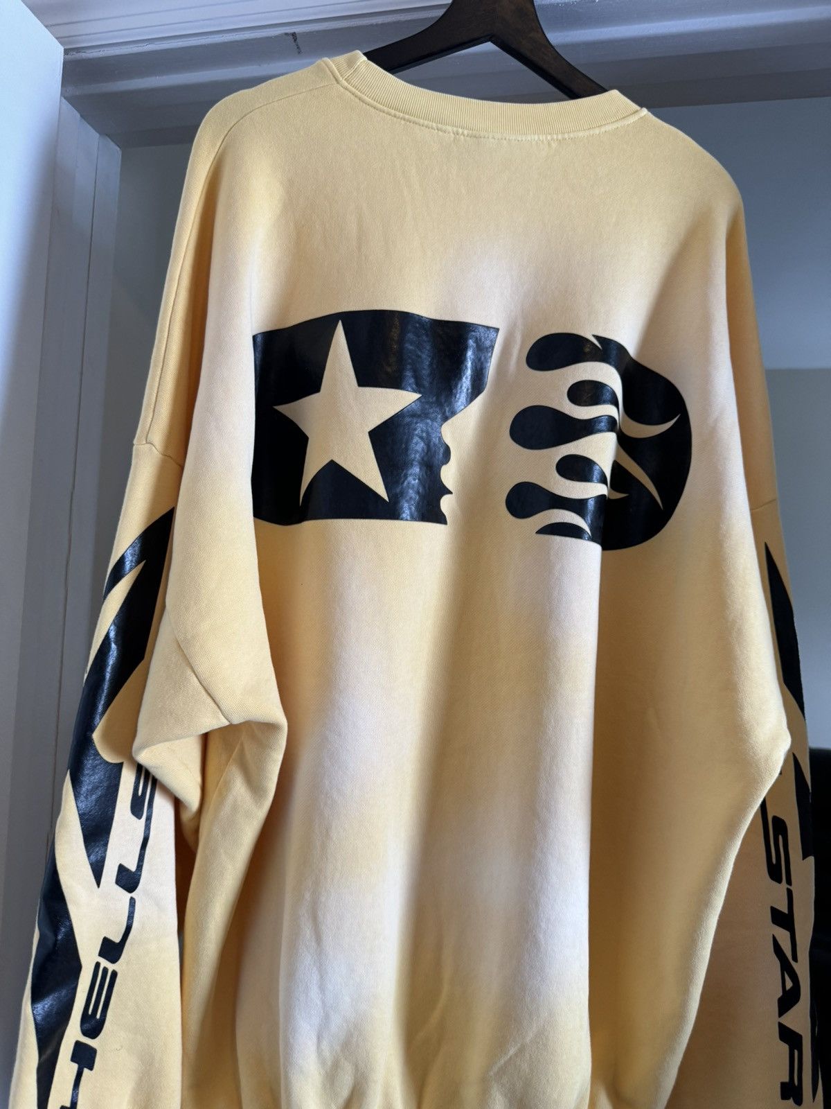 HELLSTAR Hellstar sports crewneck size L | Grailed