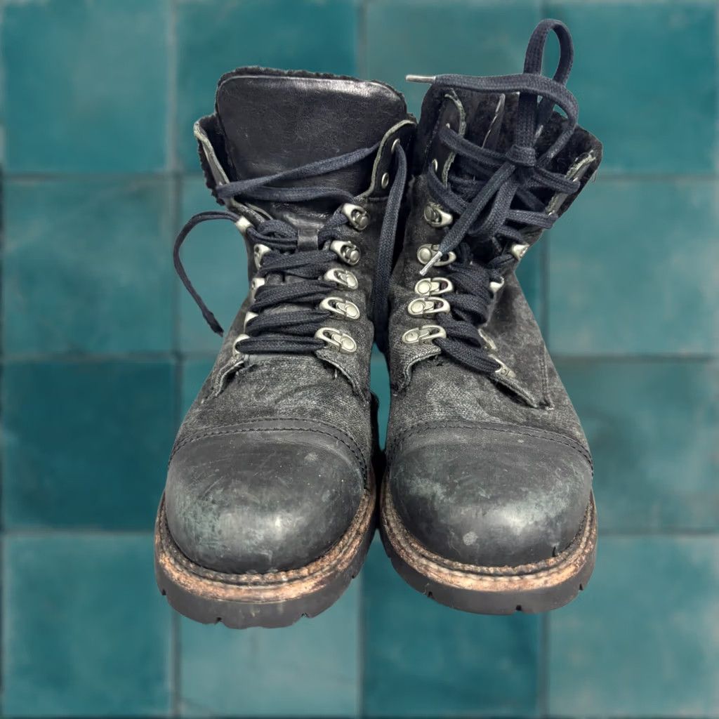 Frye Frye Samantha Shearling Hiking Boots Women's 10 Leather Black Lace Up FLAW Shoes Heel Repair 80s 90s Retro Army Biker Celtic? Size US 10 / IT 40 - 1 Thumbnail