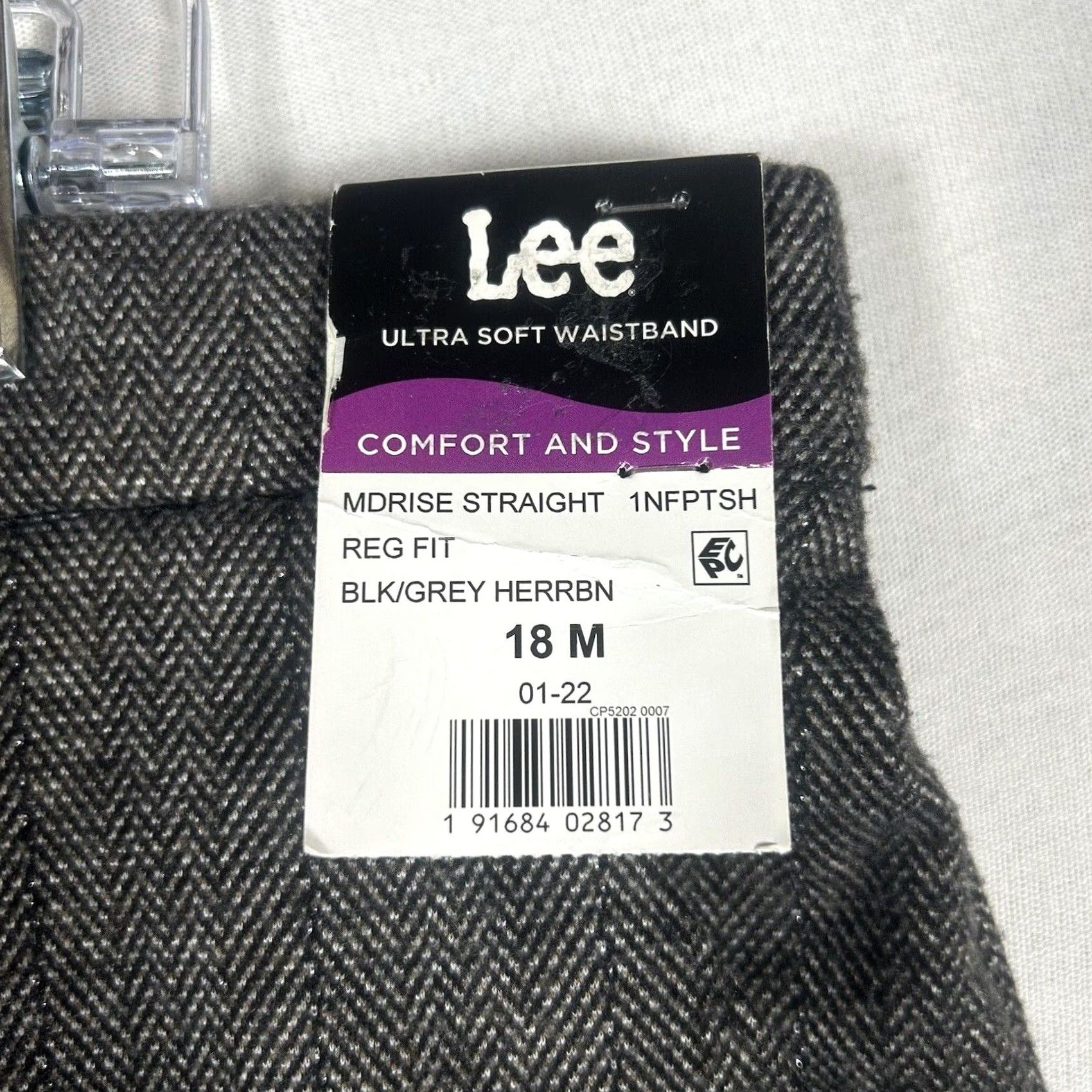 Lee Lee Dress Pants Womens 18M Grey Herringbone Flannel Straight High Rise Plus Regular Inseam 31in Satin Closure Suit Workwear Size 40" / US 18 - 2 Thumbnail