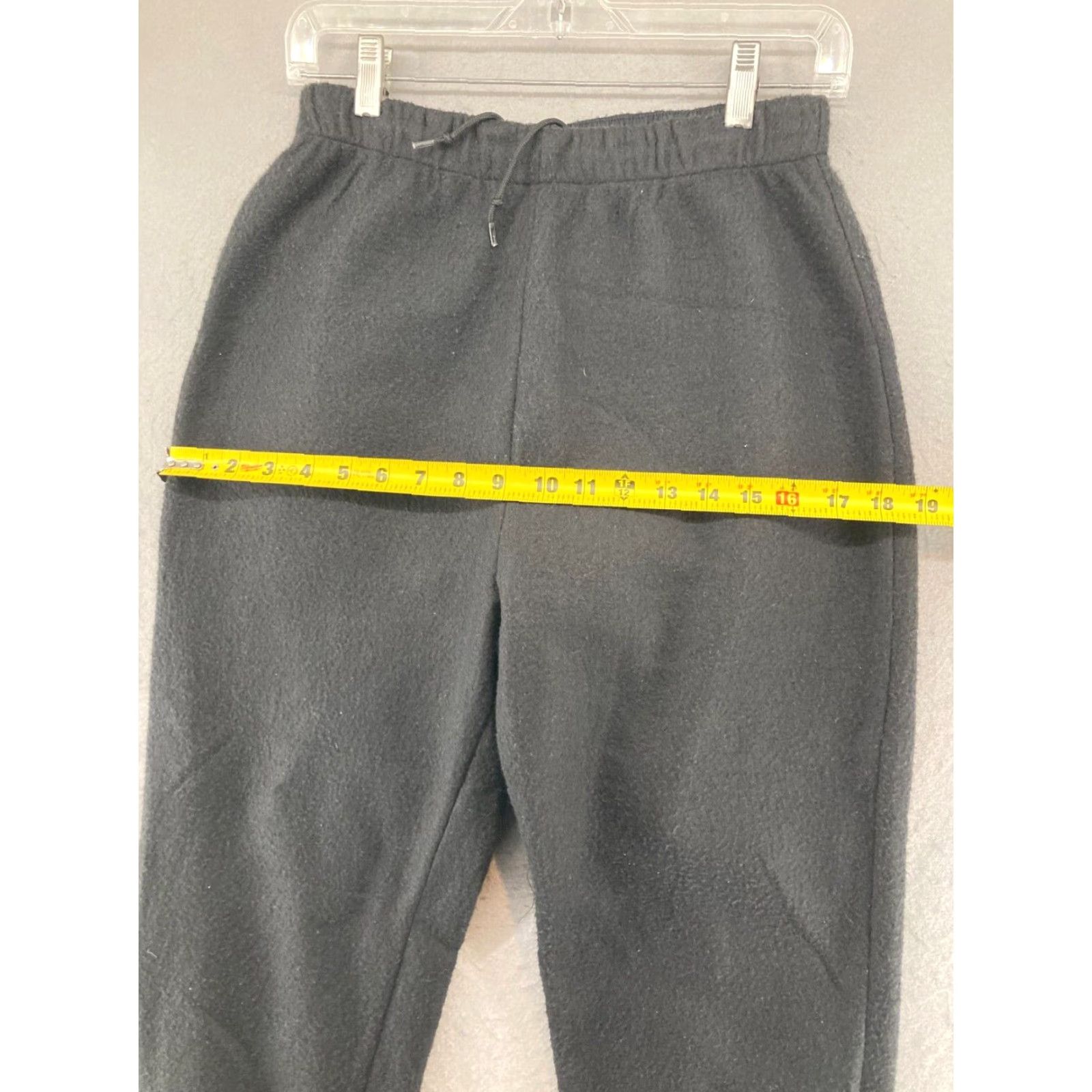 Vintage VINTAGE Columbia Pants M Womens Black Fleece Jogger Pockets Elastic Zip Pocket Outdoor 90s Hiking Mens Women Girls Size 32" / US 10 / IT 46 - 3 Thumbnail