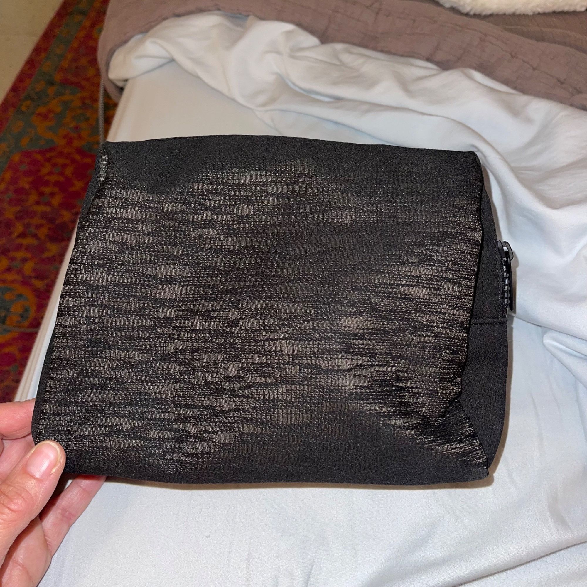 Lululemon Lululemon Womens Pouch Bag Charcoal Size ONE SIZE - 2 Thumbnail