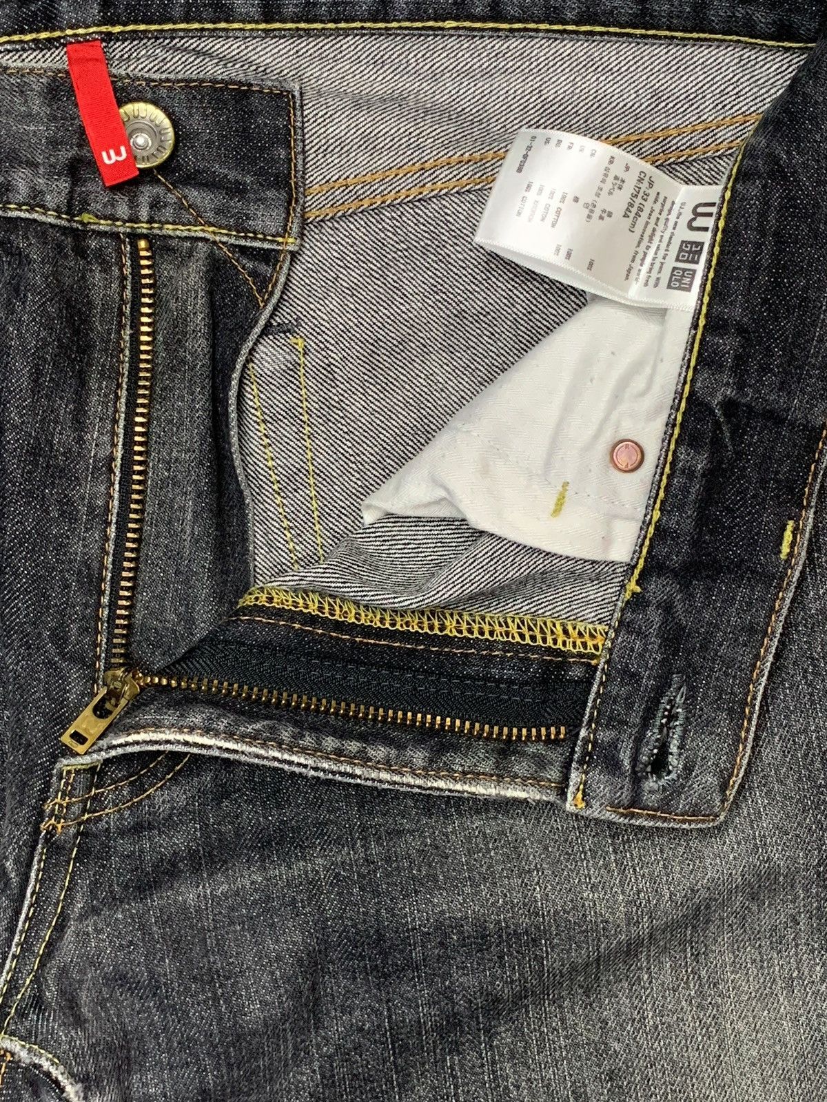 Uniqlo Vintage Uniqlo Selvedge Faded Wash Distressed Loose Jeans Size US 34 / EU 50 - 10 Thumbnail