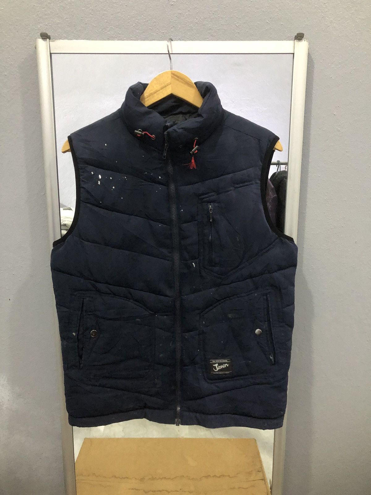 Japanese Brand Jawin puffer down vest distressed paint splatter Size US M / EU 48-50 / 2 - 1 Thumbnail