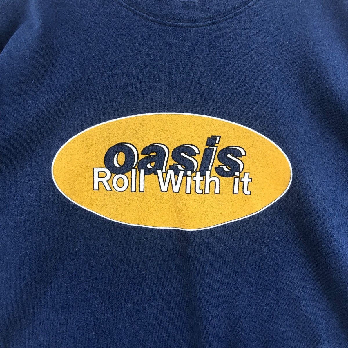 Band Tees × Vintage Pick!! Vtg OASIS Roll With It Top Tee Tshirt Size US L / EU 52-54 / 3 - 5 Thumbnail