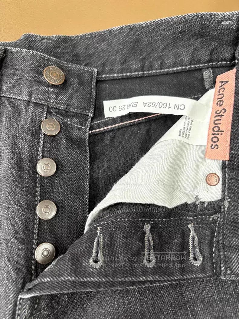 Acne Studios Acne Studios Smoky black leather label straight-leg jeans Size 25" / US 0 / IT 36 - 7 Thumbnail