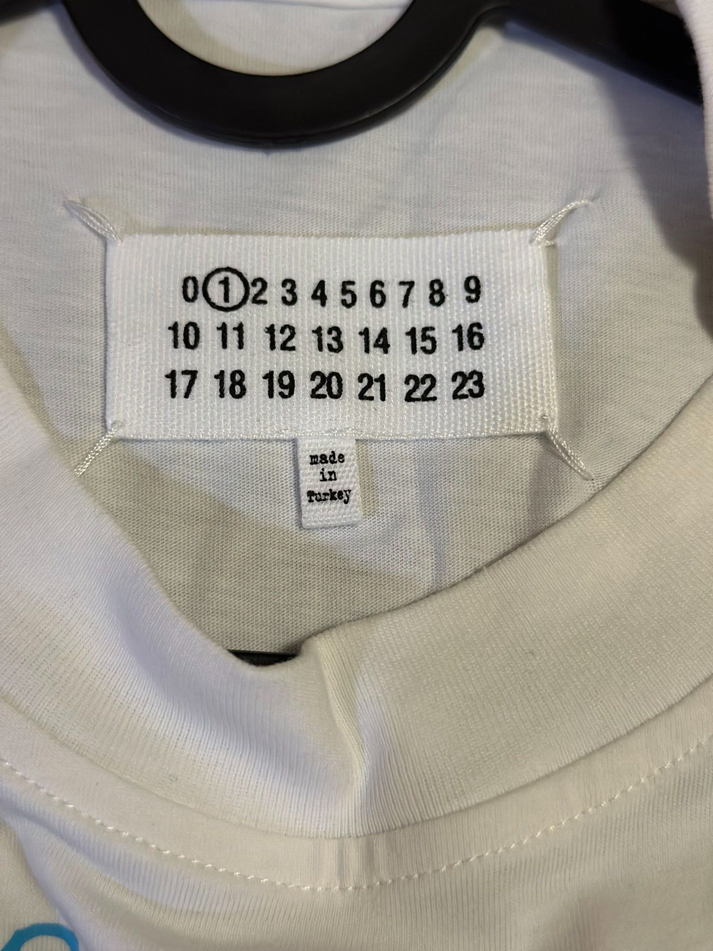 Maison Margiela Maison Margiela Graffiti short sleeves logo short sleeves 2 Size XXS / US 00 / IT 34 - 3 Thumbnail