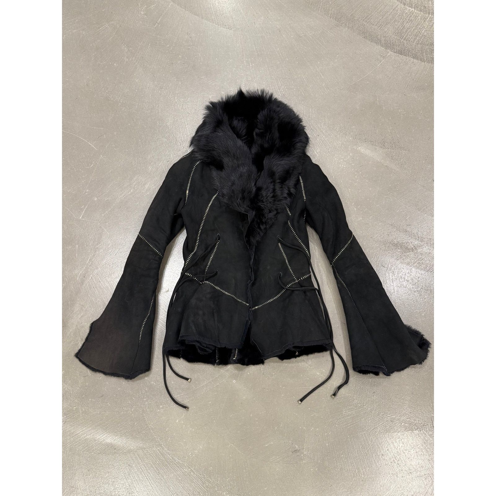 Roberto Cavalli 2002 Roberto Cavalli fitted shearling jacket with fur collar Size US S / EU 44-46 / 1 - 8 Thumbnail