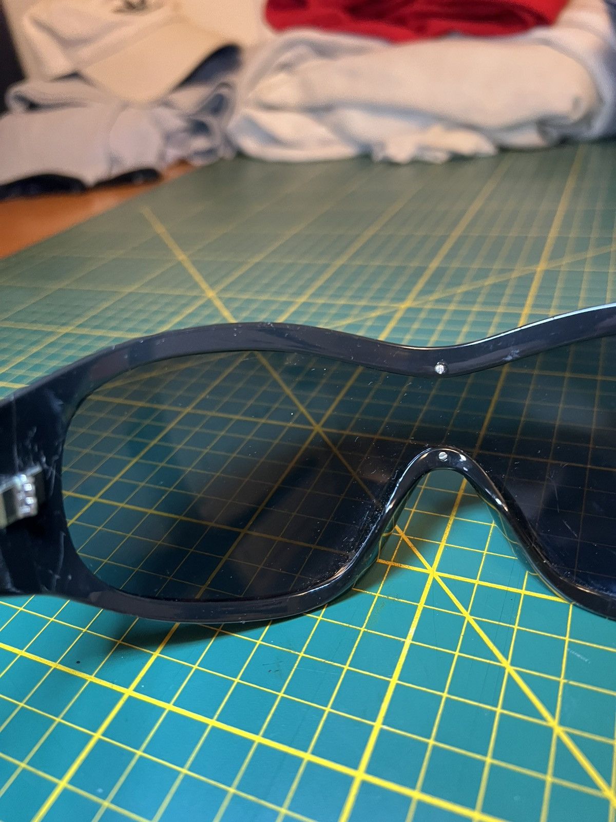 Dolce & Gabbana Vintage Dolce & Gabbana 8008 rhinestone logo ski sunglasses Size ONE SIZE - 11 Thumbnail