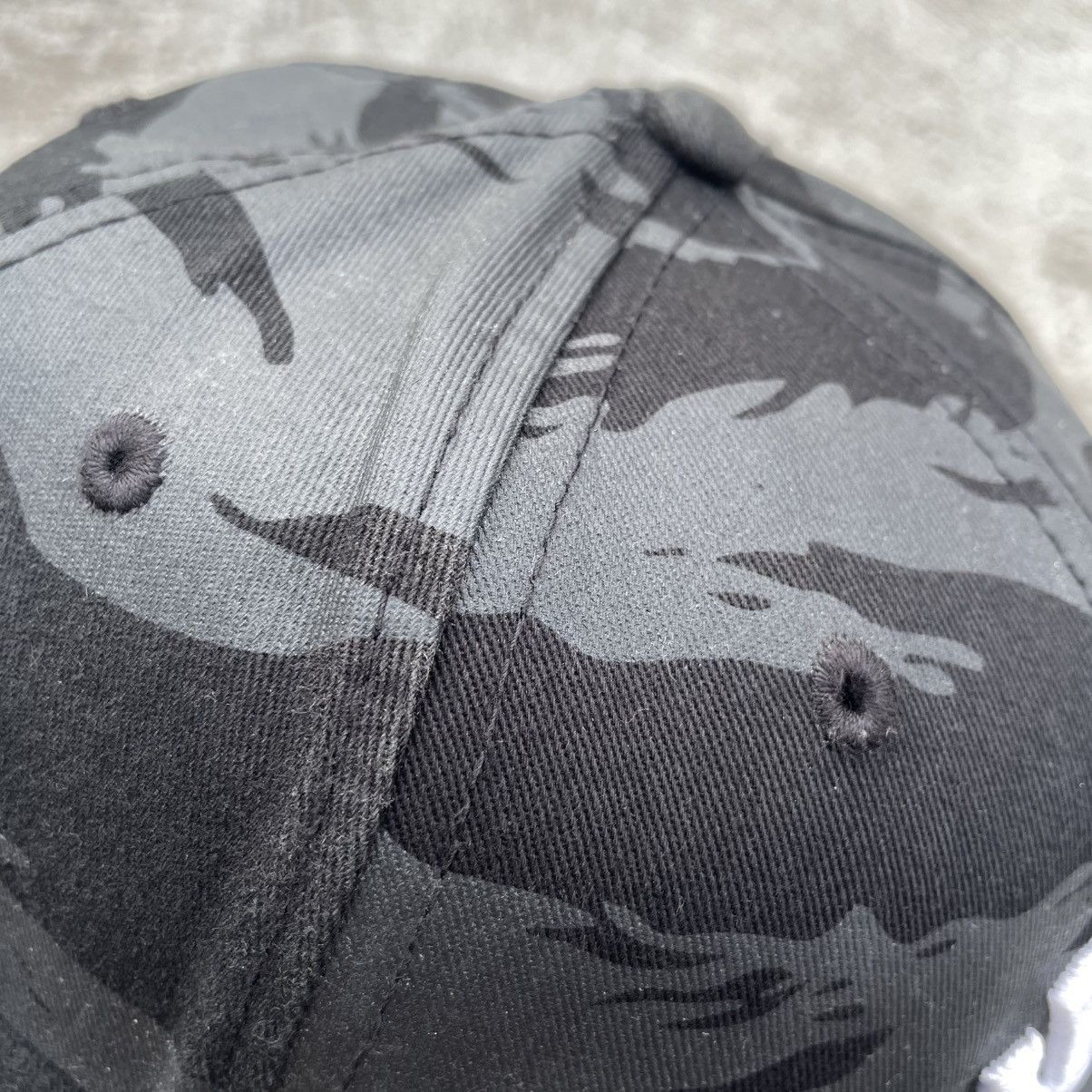 New Era Black in black camo NY fitted cap Size ONE SIZE - 8 Thumbnail